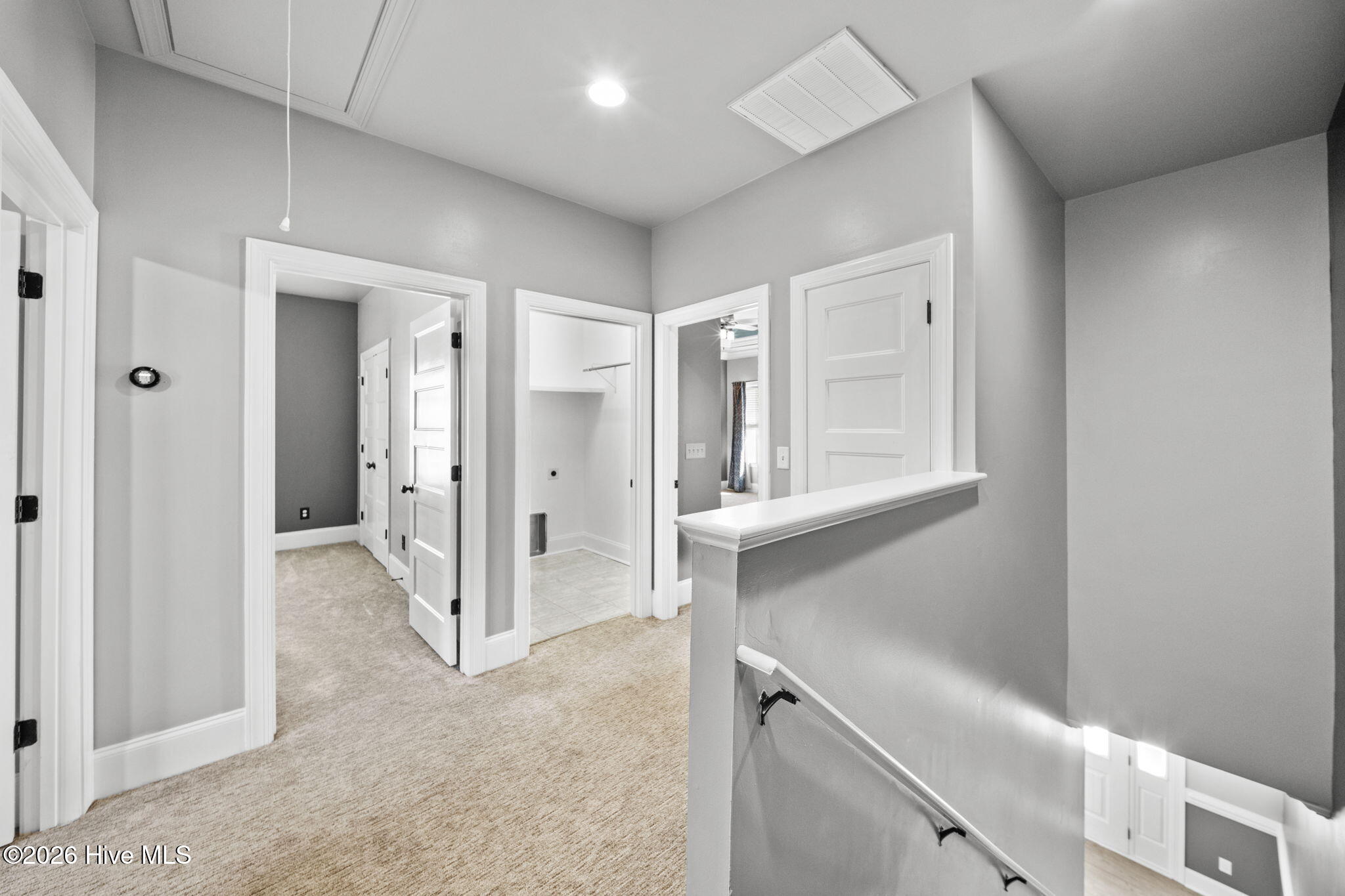 100565023 | Photo 16