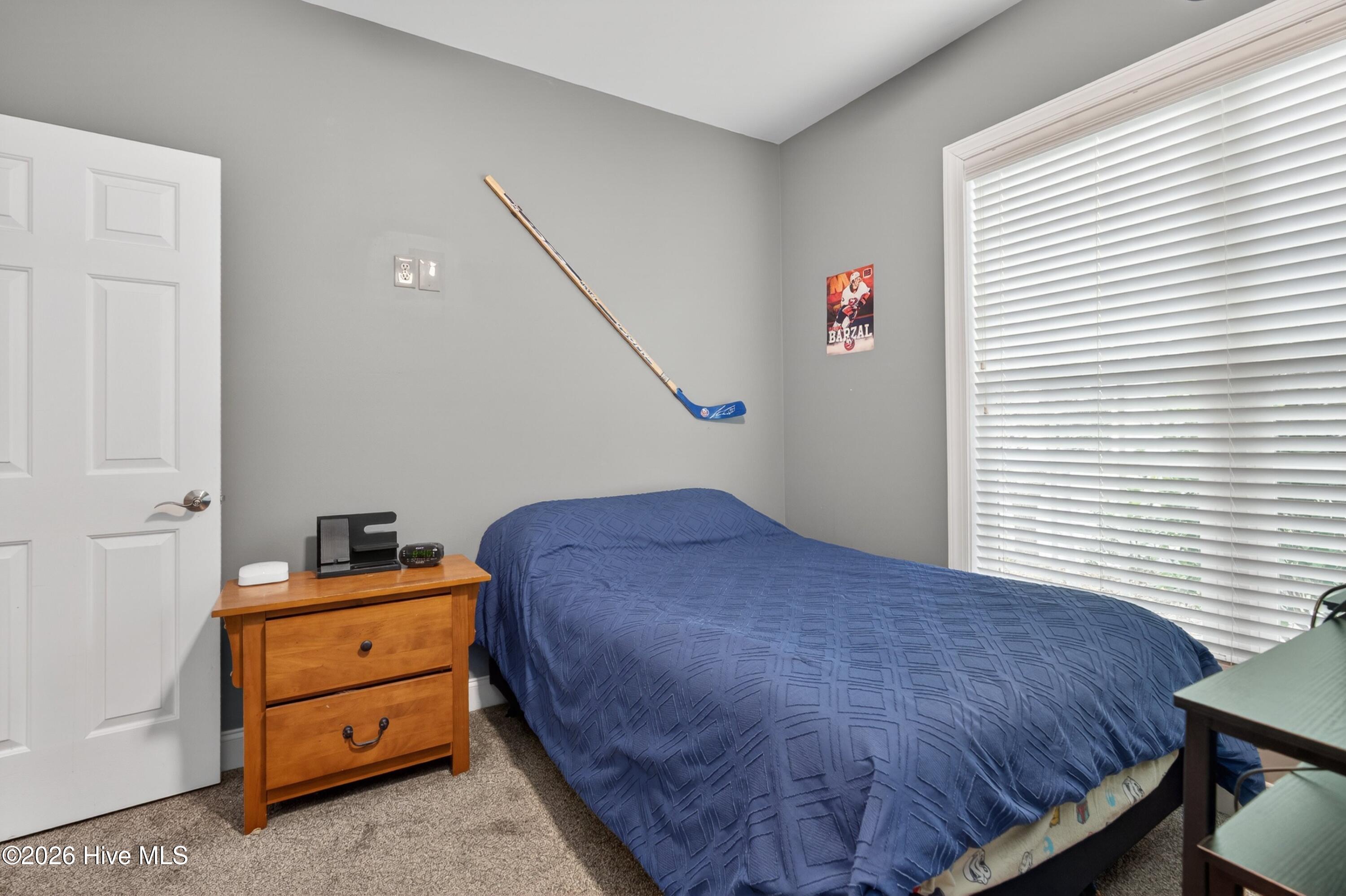 100567726 | Photo 25