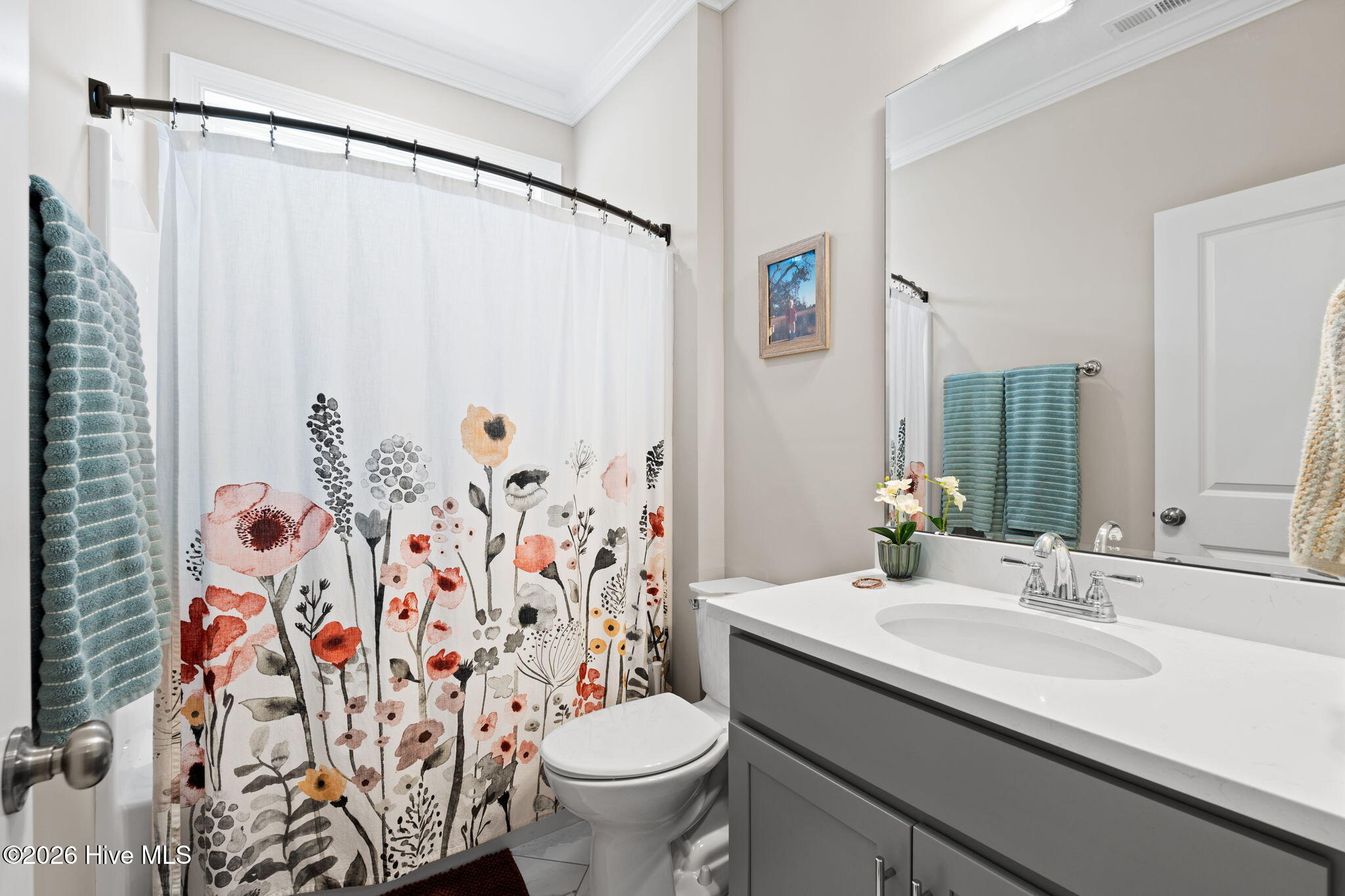 100564109 | Photo 16