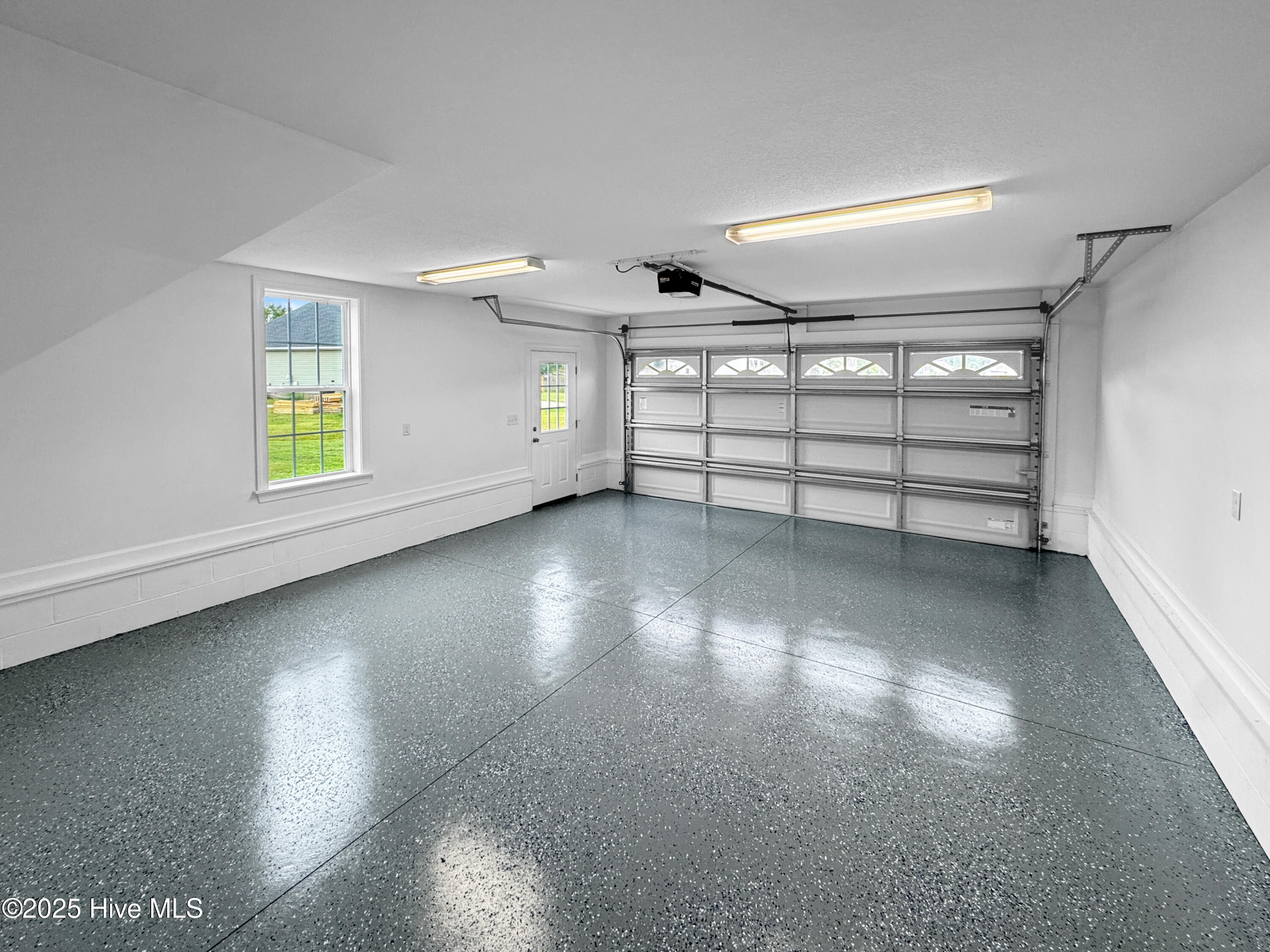 Homes for sale in Elizabeth City, NC | 108 Crossbow Ct, Elizabeth City, NC 27909 | MLS# 100536620