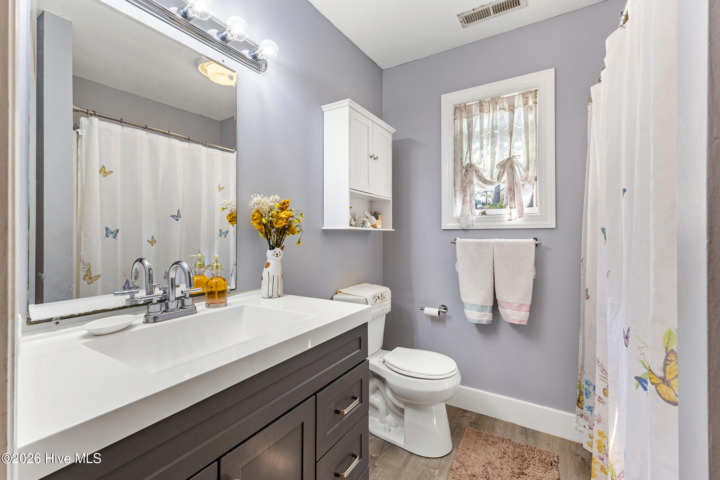 100560648 | Photo 29