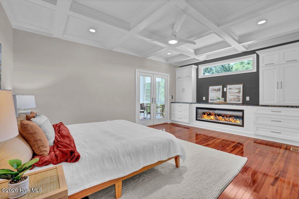 100569343 | Photo 16