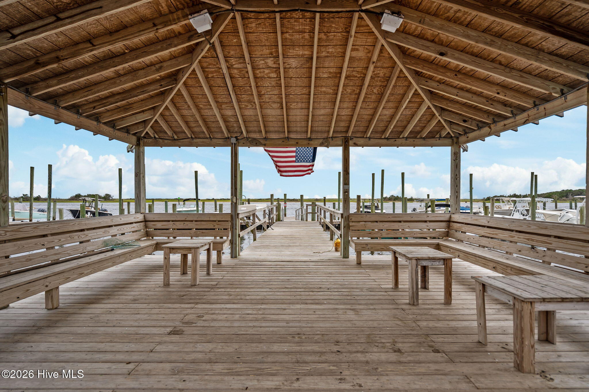 100569550 | Photo 64