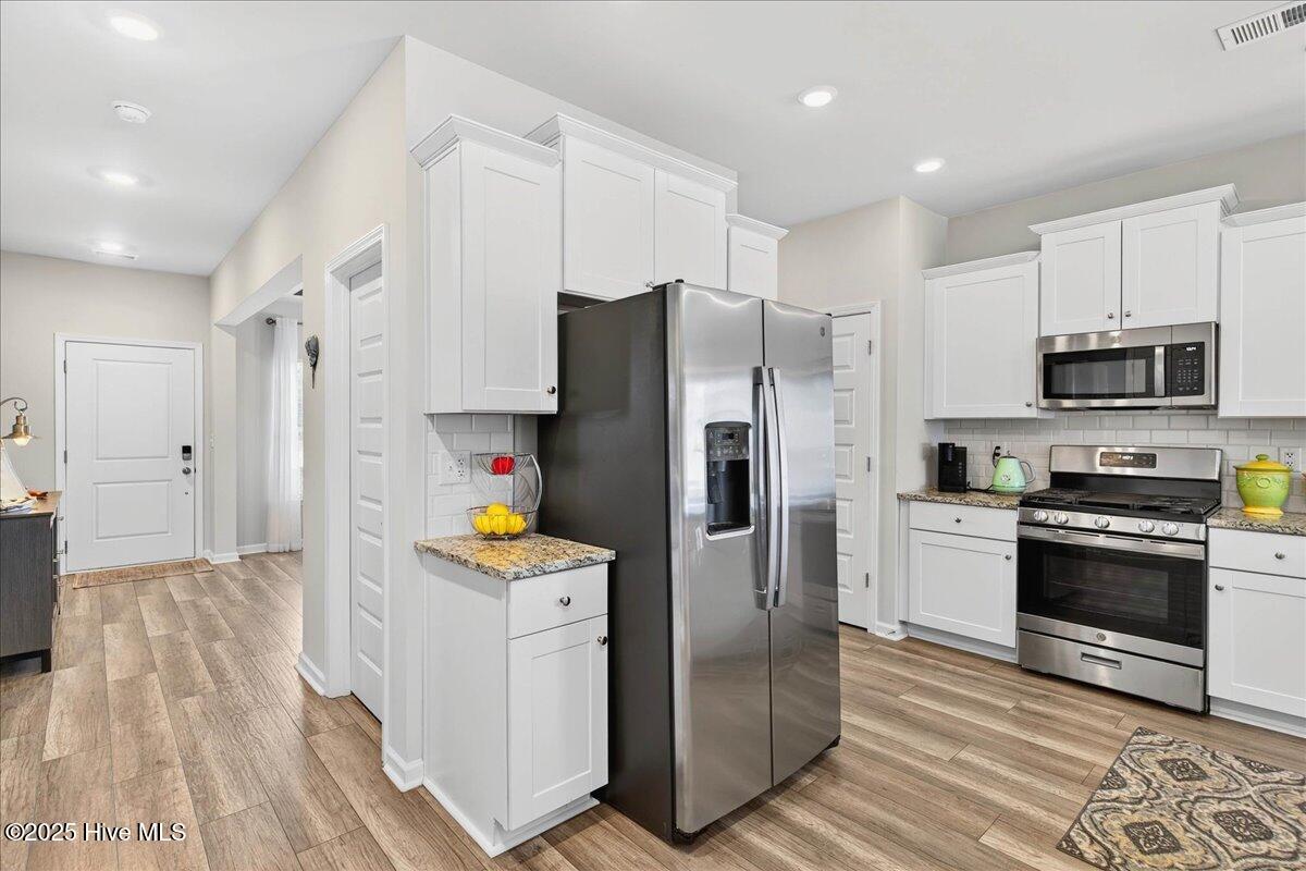 100542470 | Photo 11