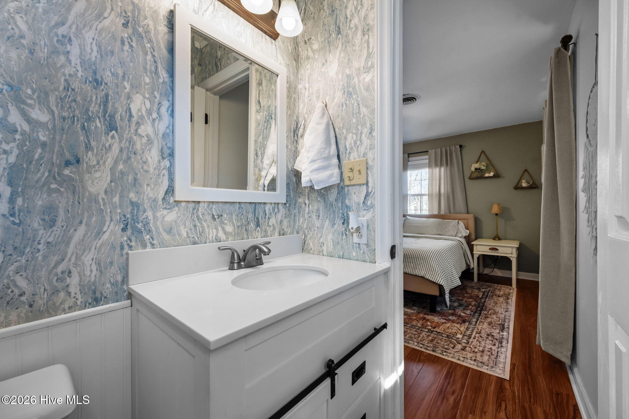 100547741 | Photo 29