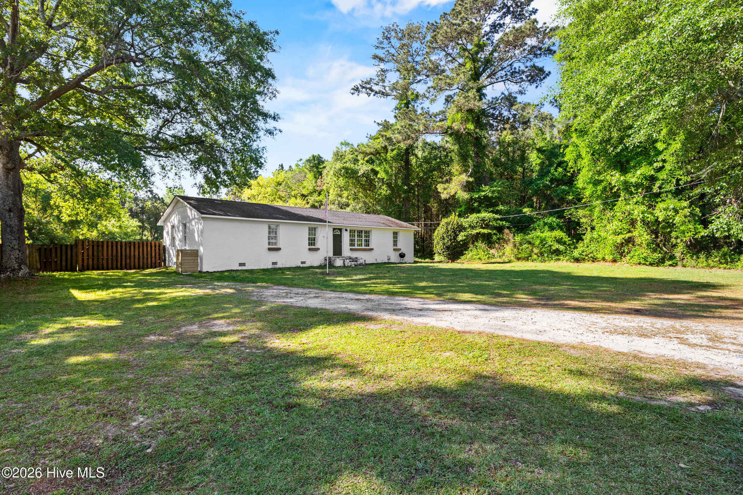 300 Parkwood Drive, Jacksonville, NC, 28546