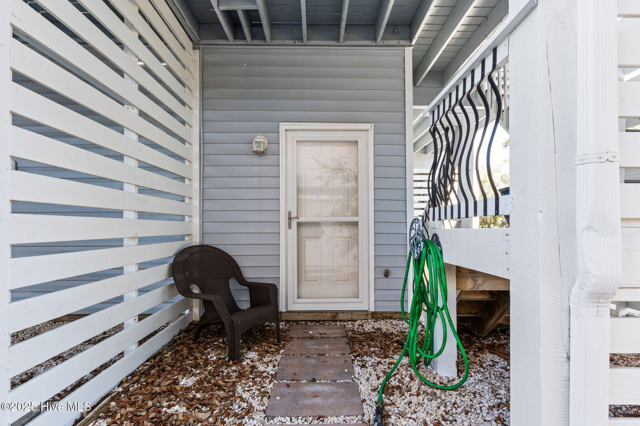 100542158 | Photo 67