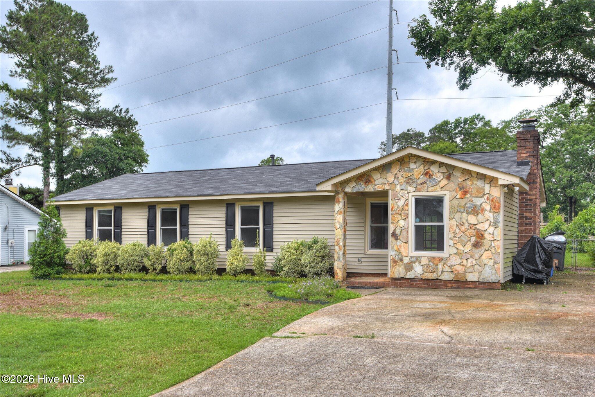 2440 Castlewood Drive
