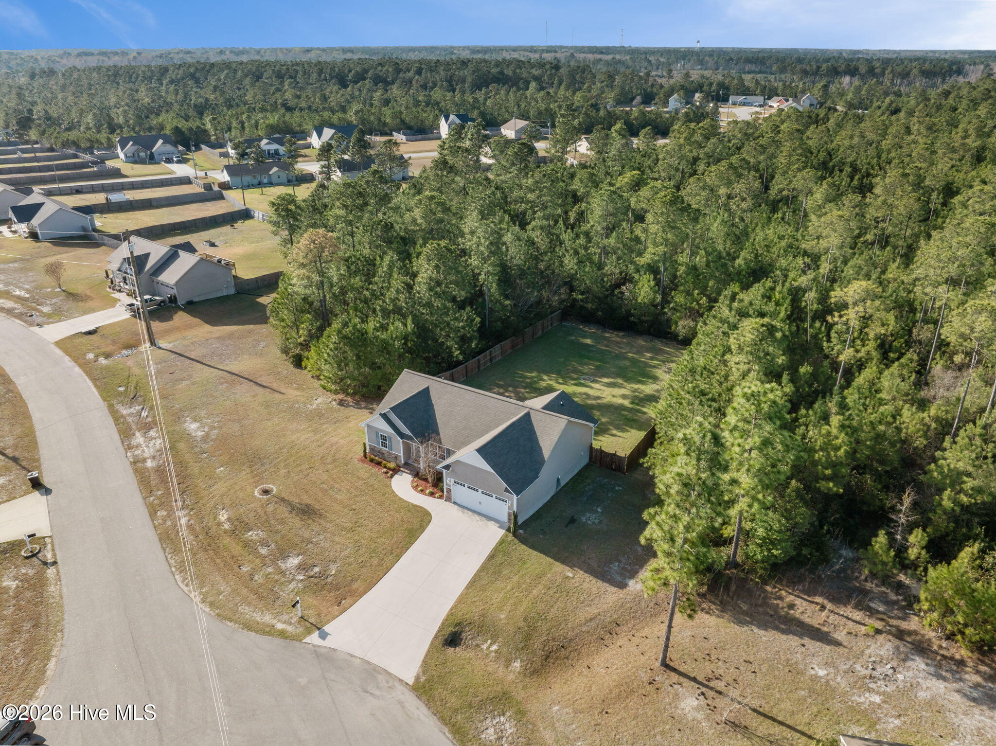 100562180 | Photo 37