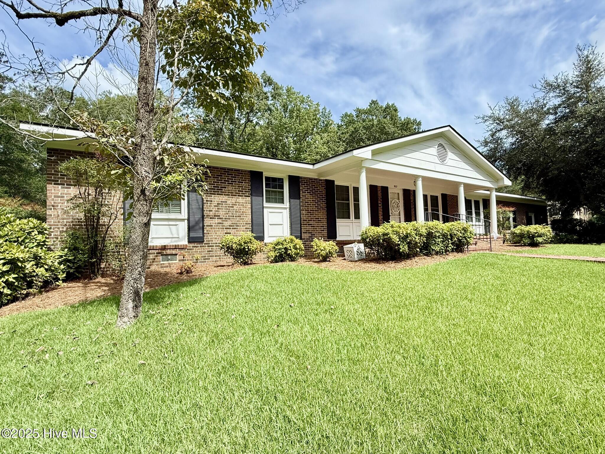 Homes for sale in Williamston, NC | 302 E Woodlawn Dr, Williamston, NC 27892 | MLS# 100527026