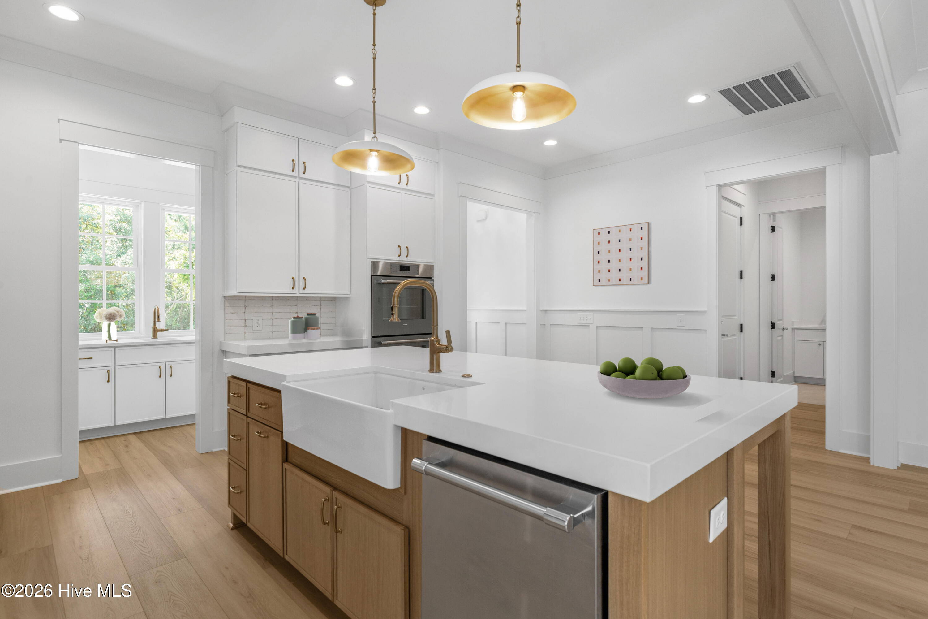 100519914 | Photo 12