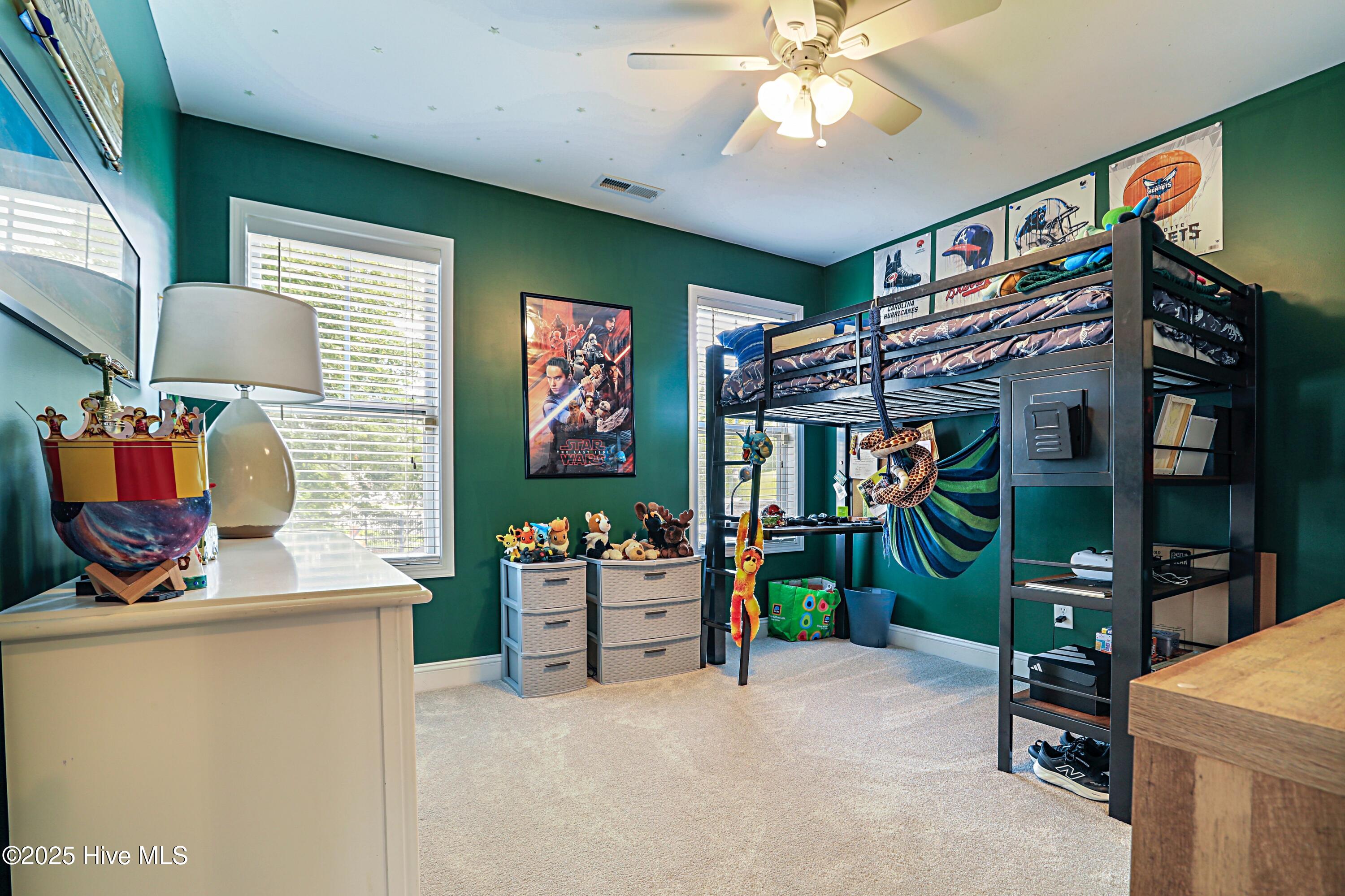 100541806 | Photo 40