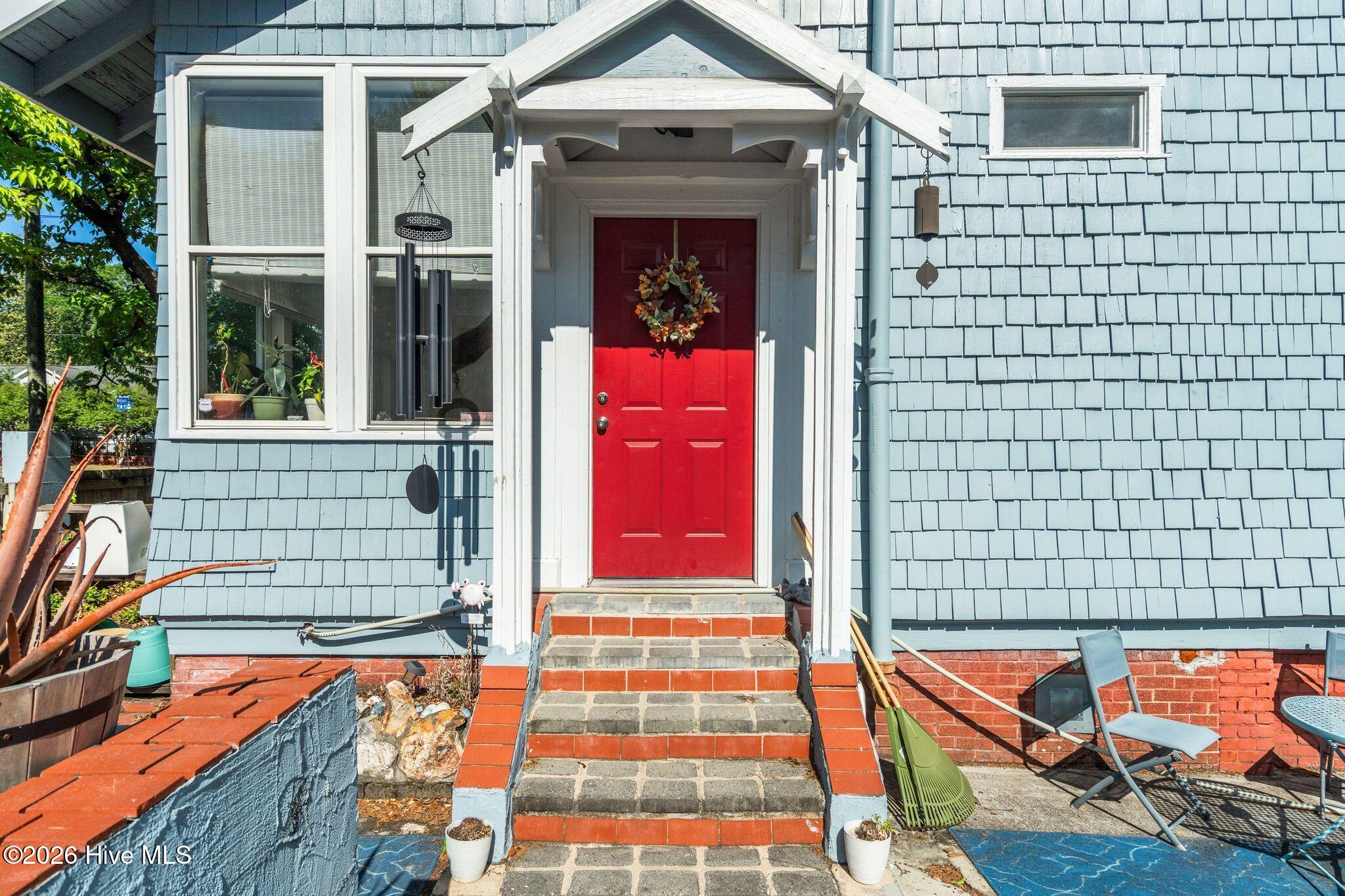 100570327 | Photo 55