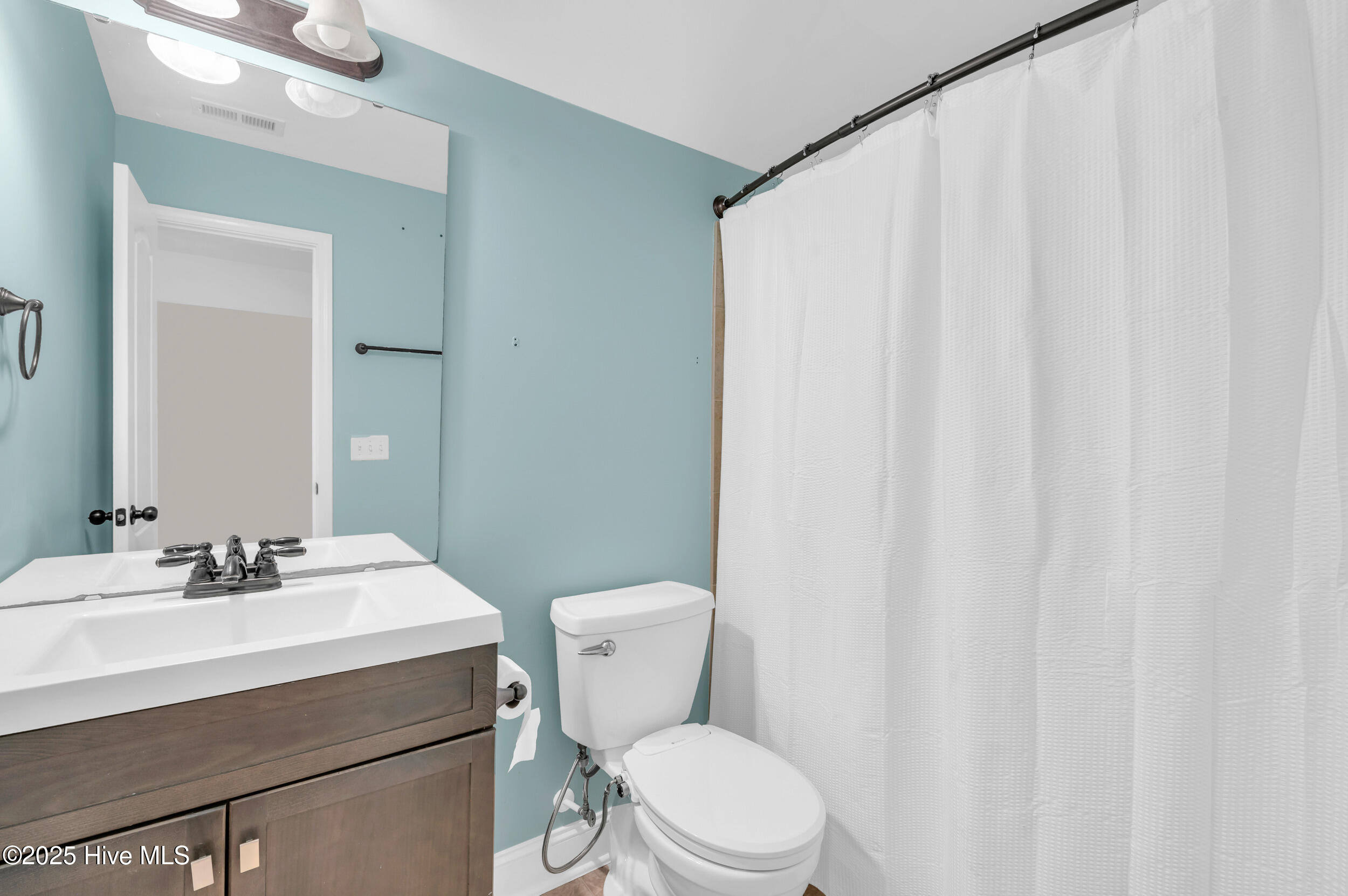 100538065 | Photo 41