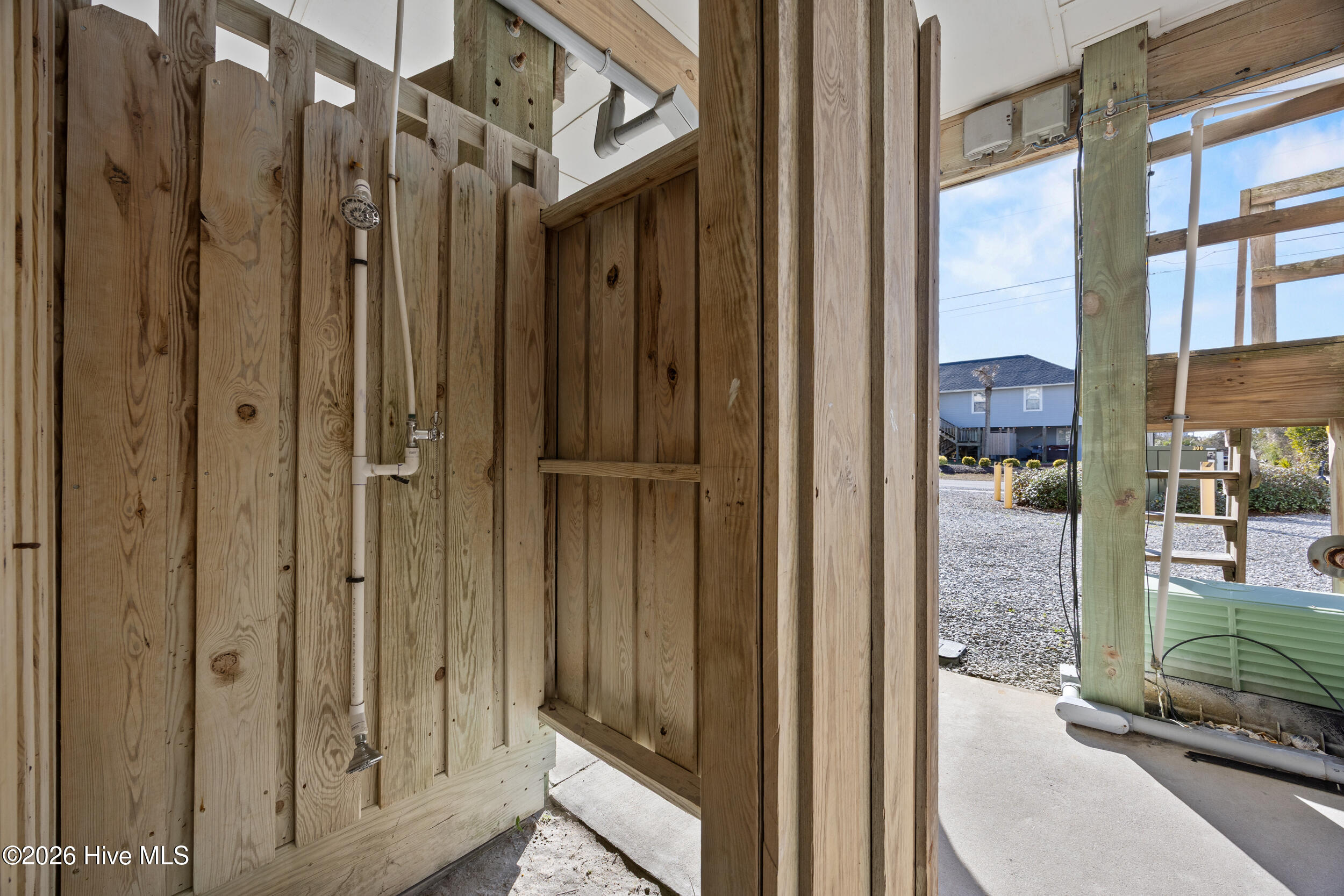 100547253 | Photo 31