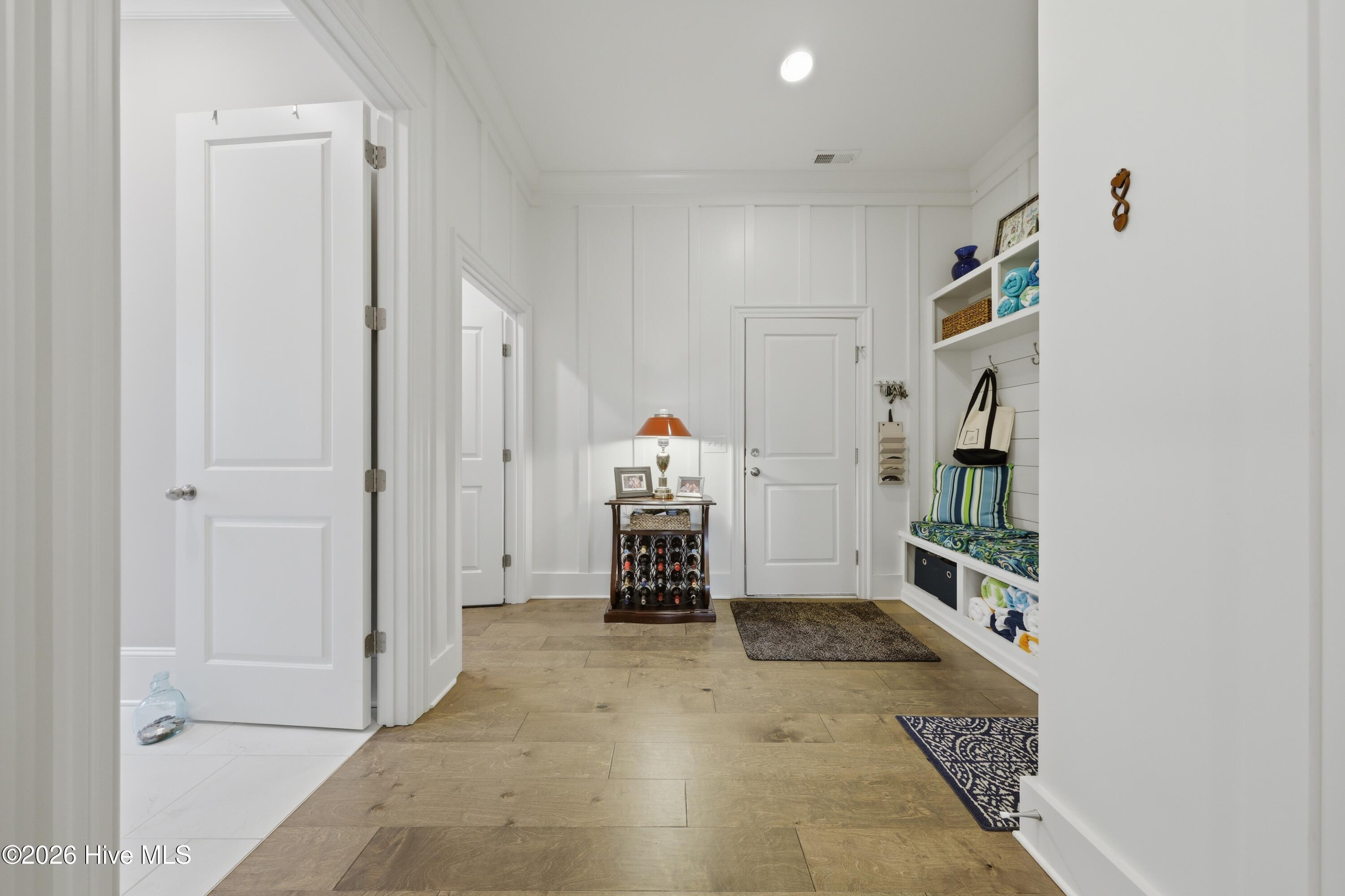 100560697 | Photo 47