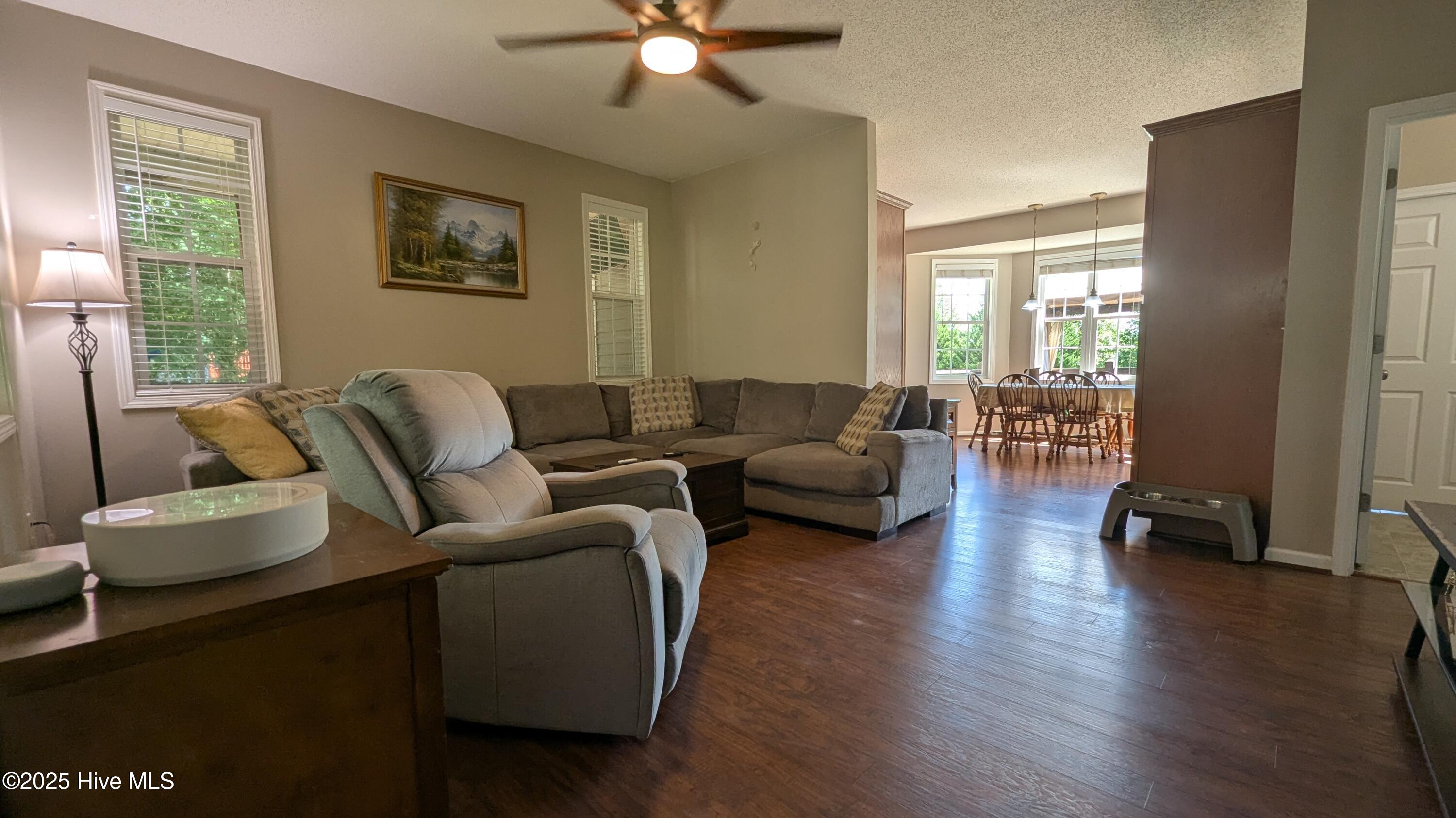 PXL_20250825_161645887