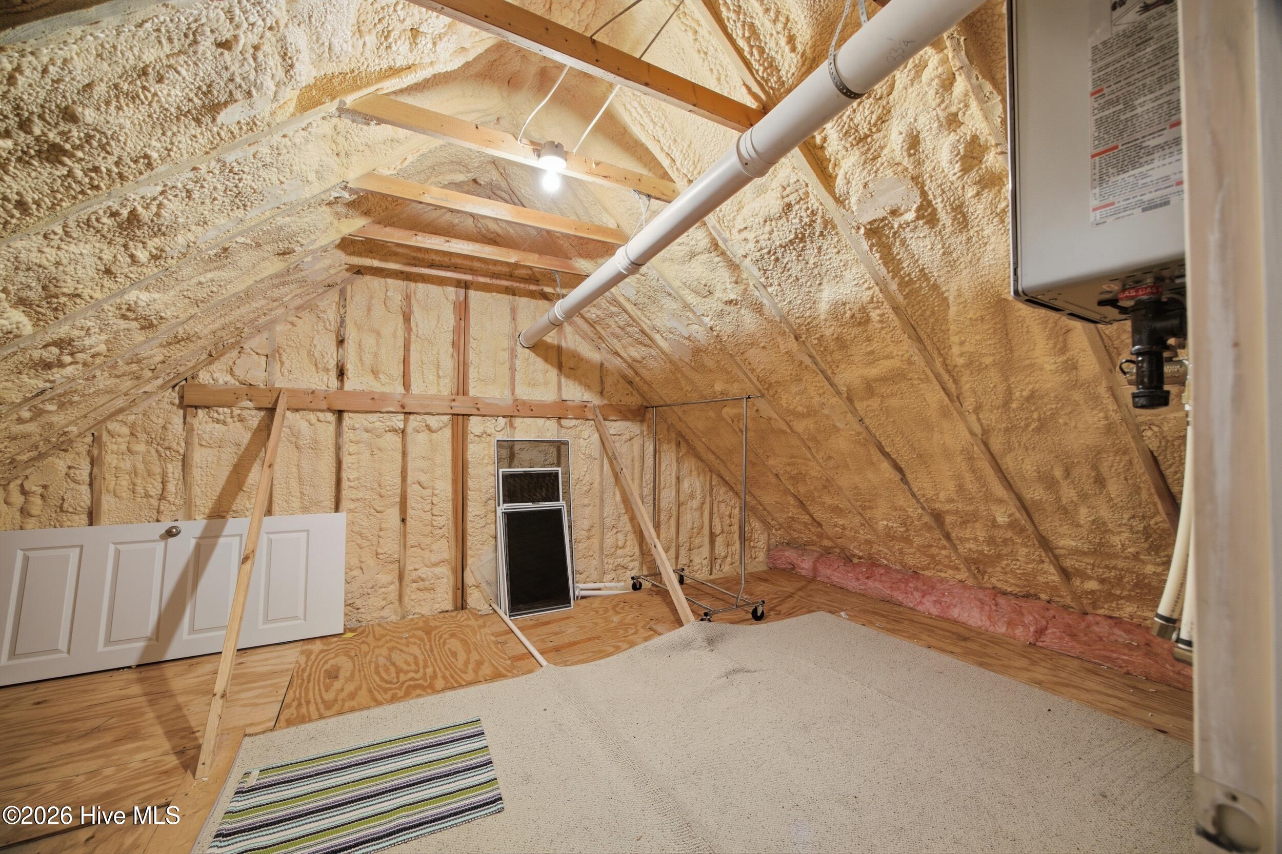 100566122 | Photo 47