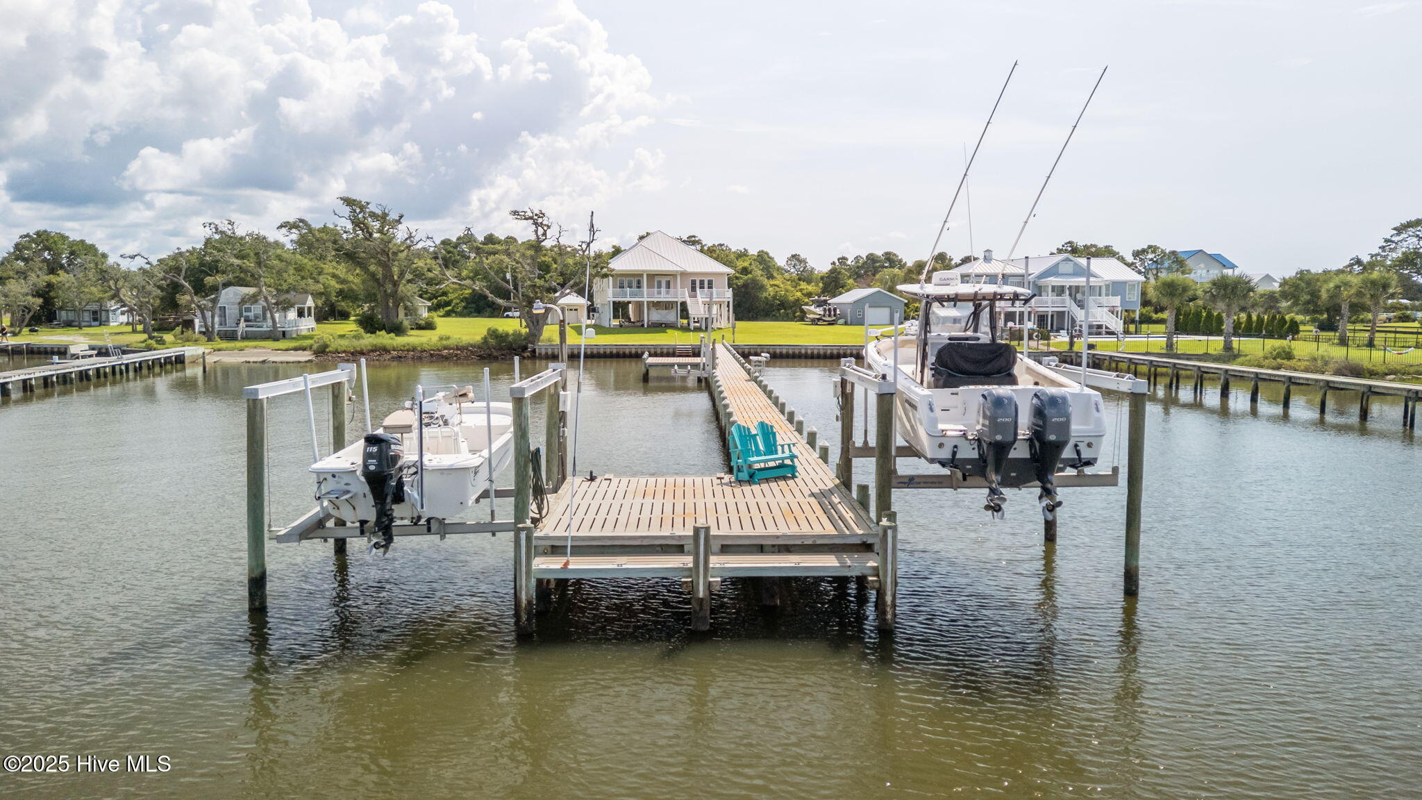 429 Live Oak Road,Newport