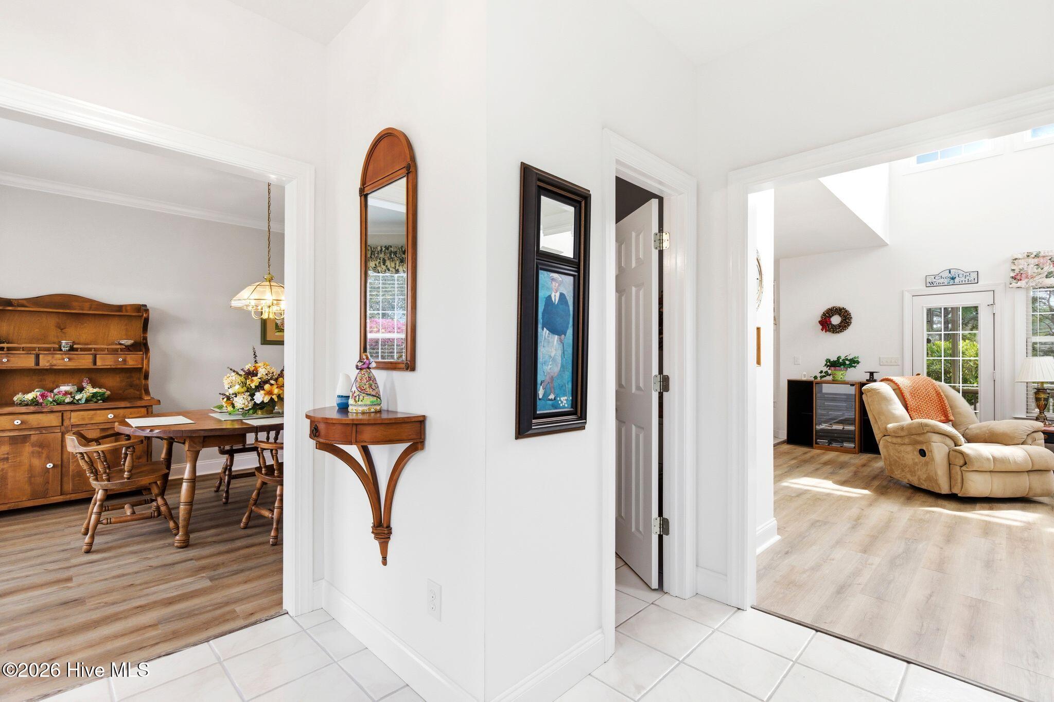 100564291 | Photo 13