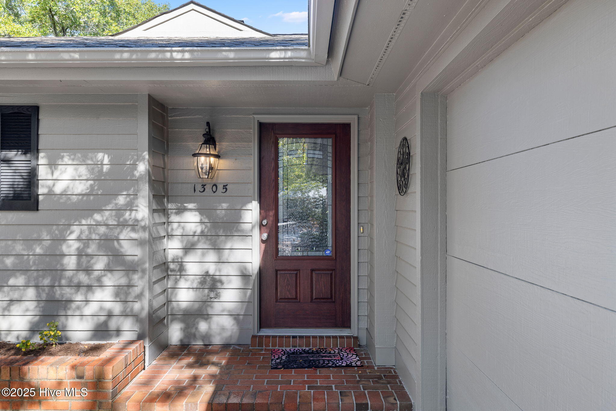 Homes for sale in Wilmington, NC | 1305 Two Mile Cir E, Wilmington, NC 28405 | MLS# 100539672