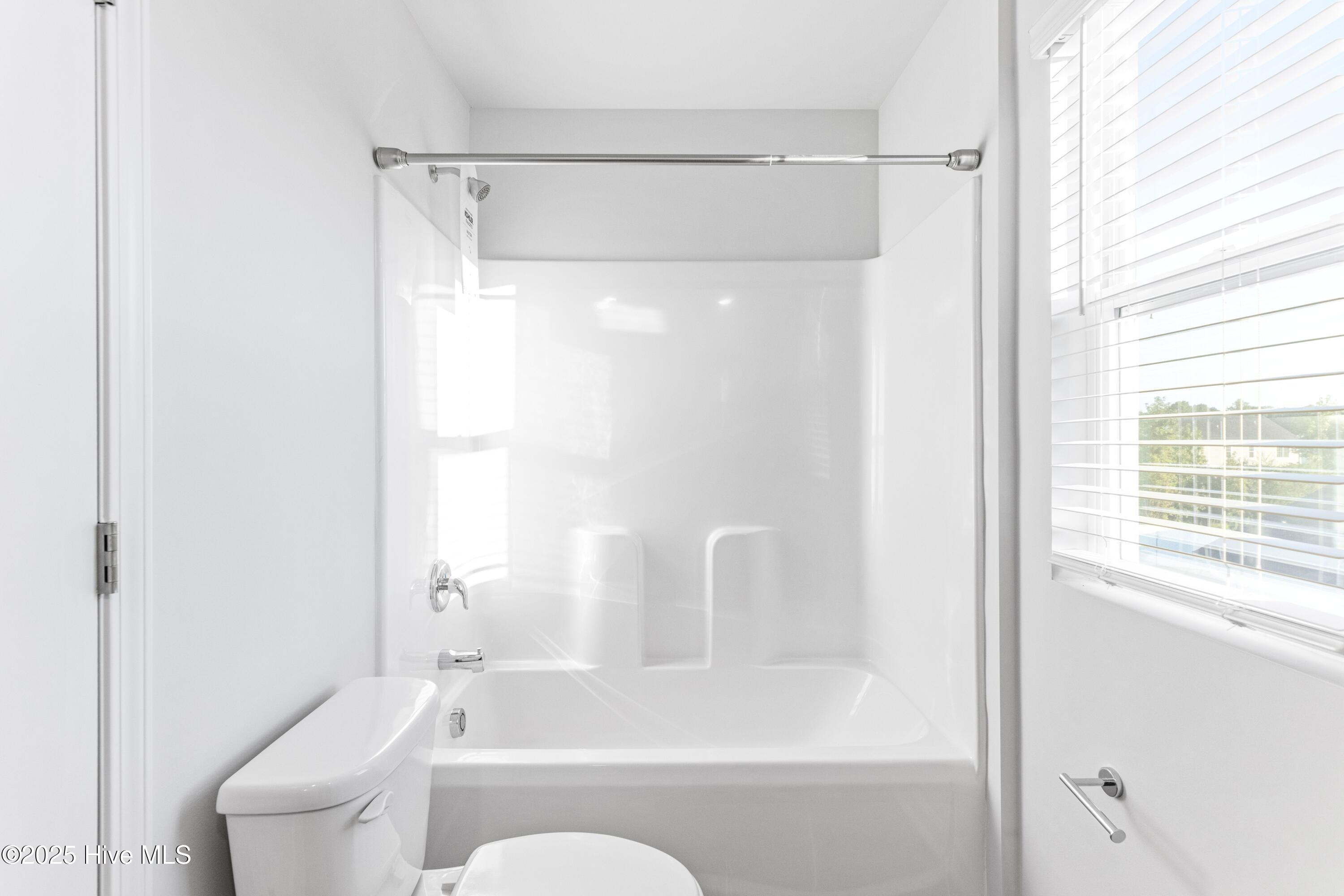 100538178 | Photo 13