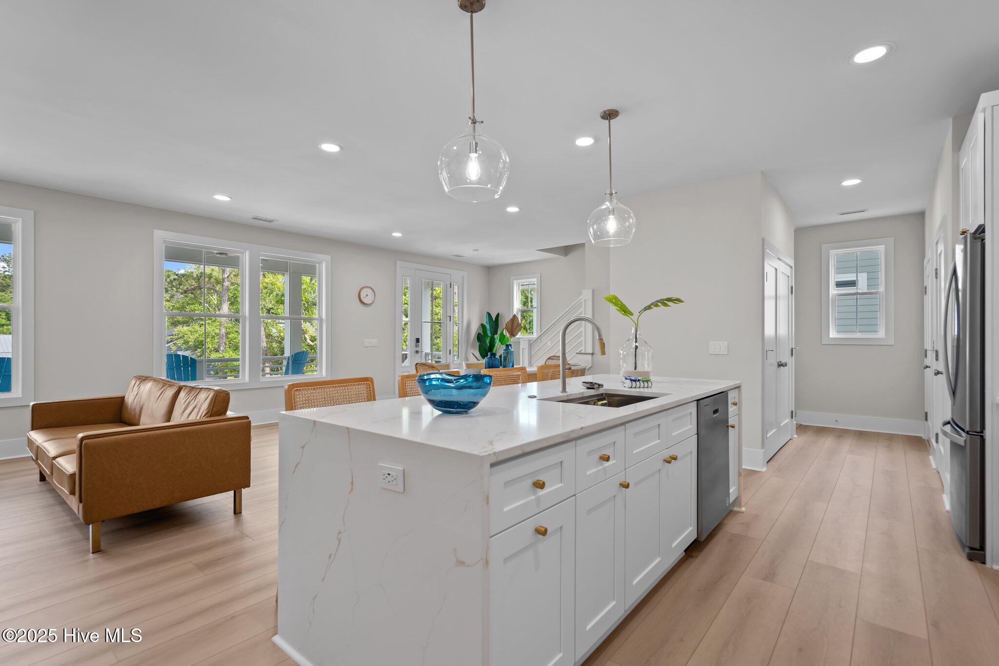 100519500 | Photo 16