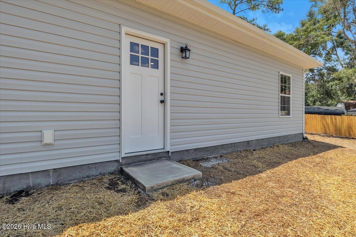 Exterior photo of 528 Mary Lou Lane SW, Supply, NC 28462. MLS: 100579784