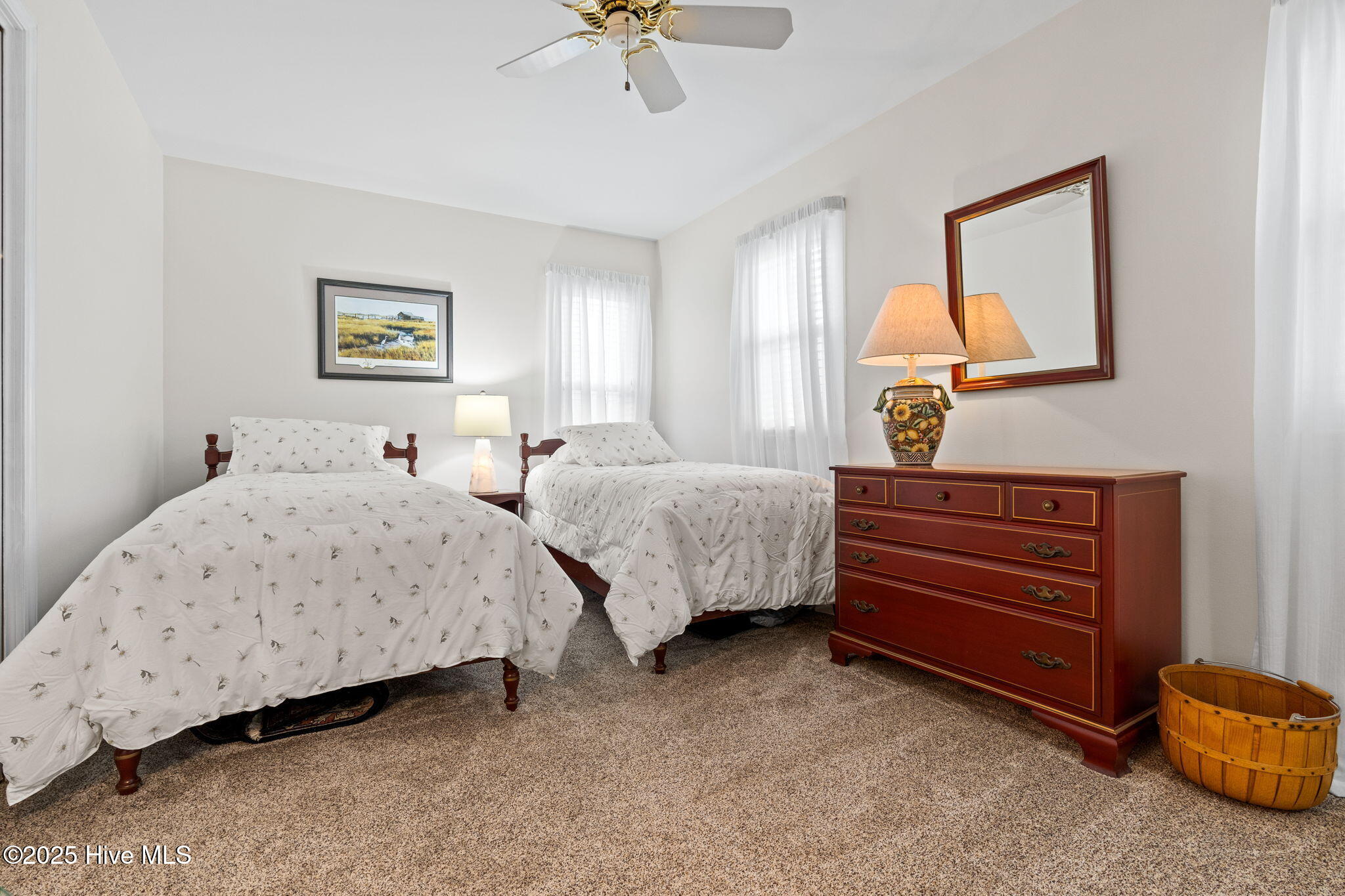 100545689 | Photo 26