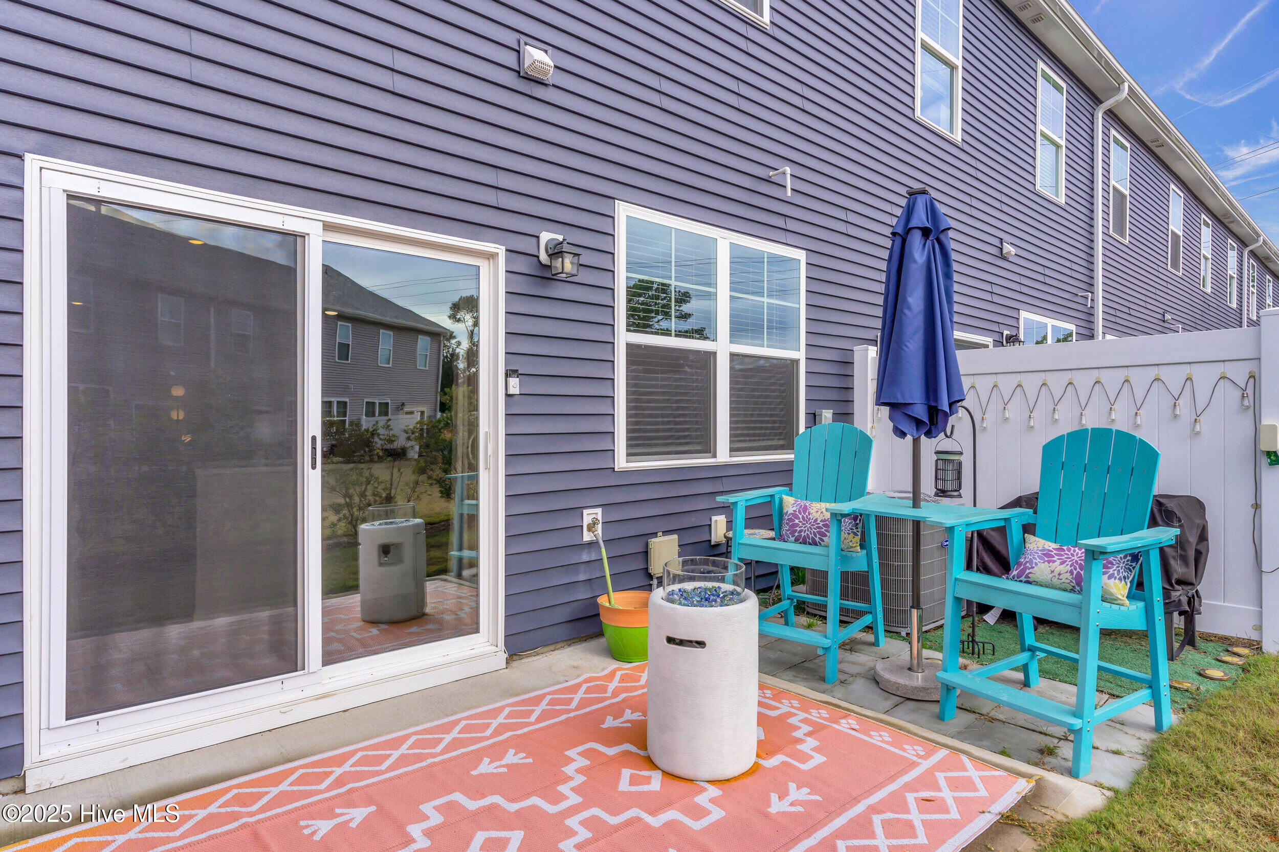 100544145 | Photo 27