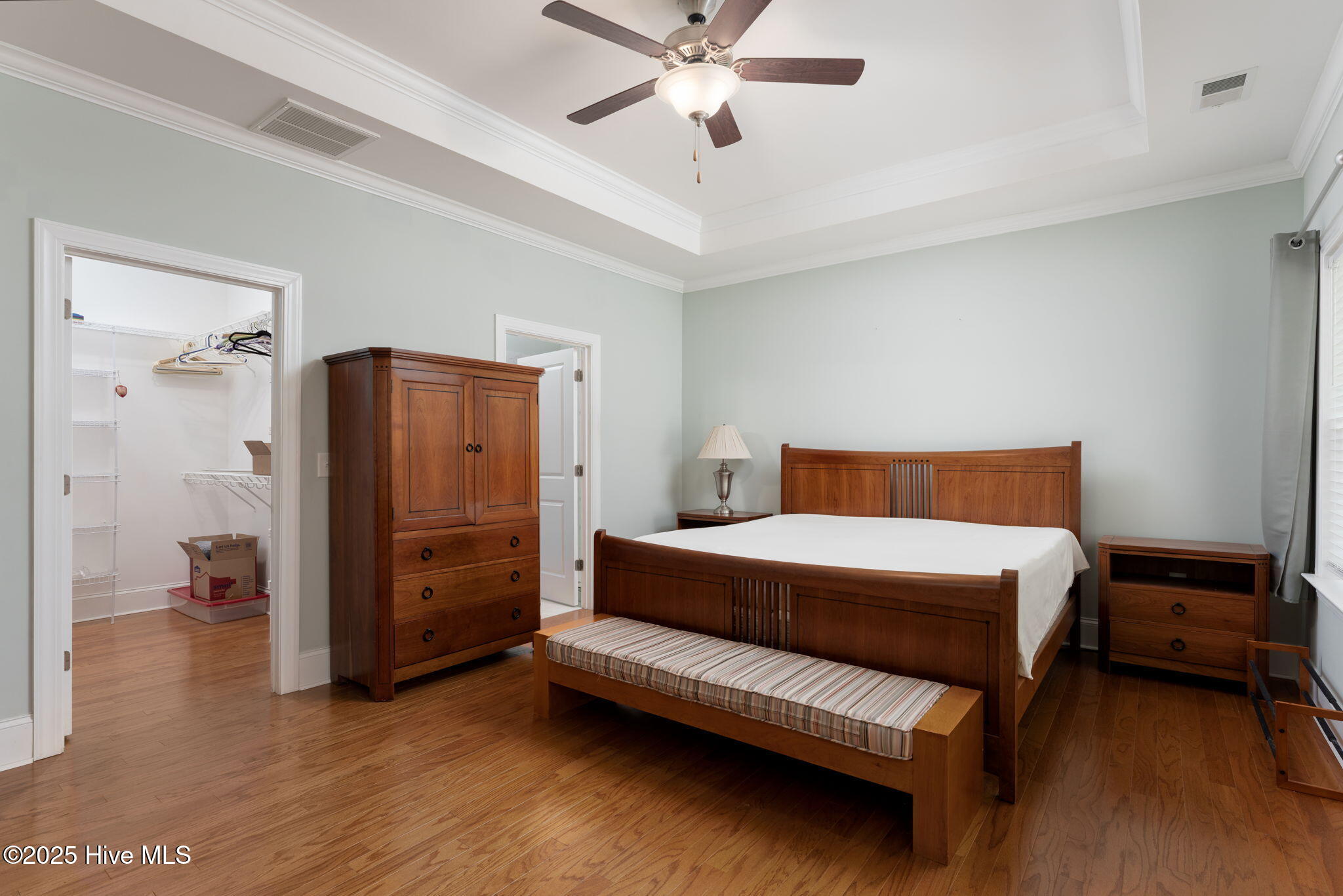 100530499 | Photo 14