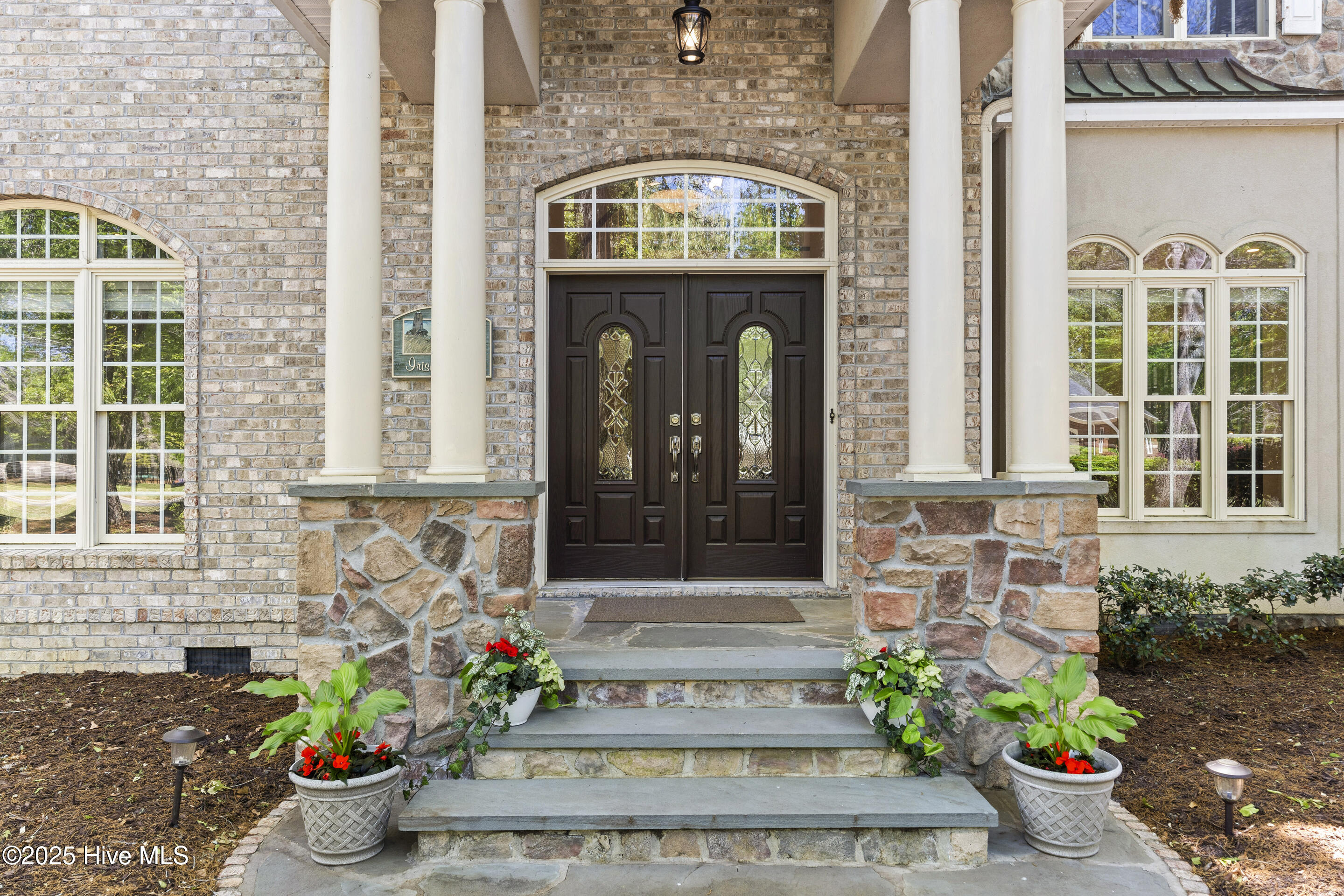 1626 Amberwood Drive SE, Bolivia, NC 28422 – photo 7: Elegant Entryway