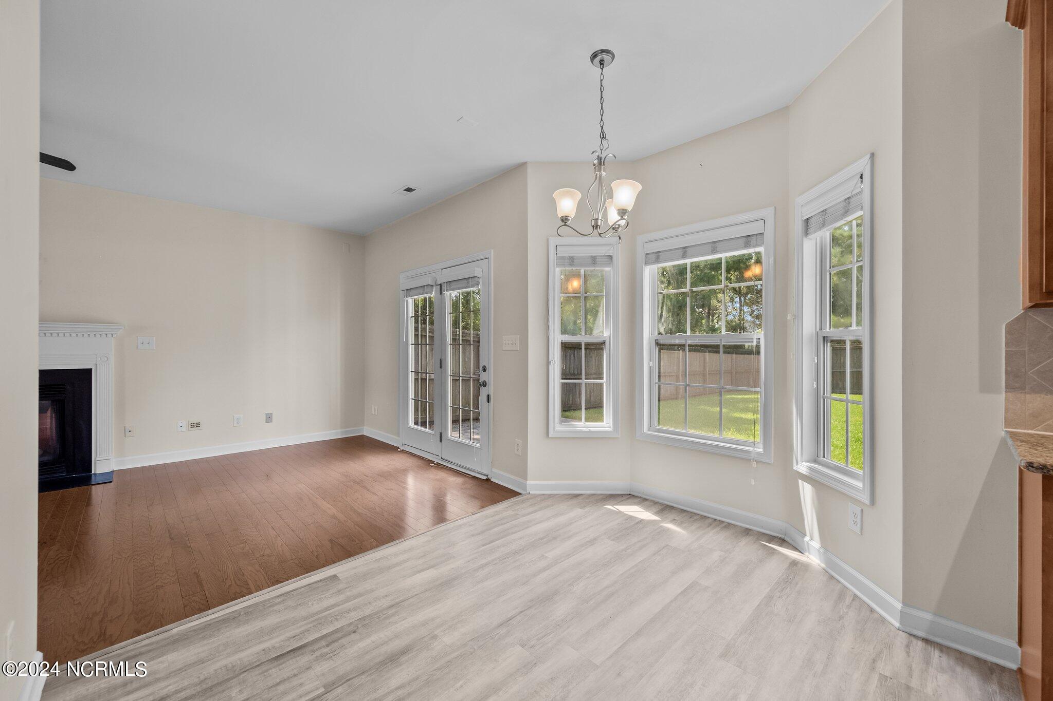 100549722 | Photo 10