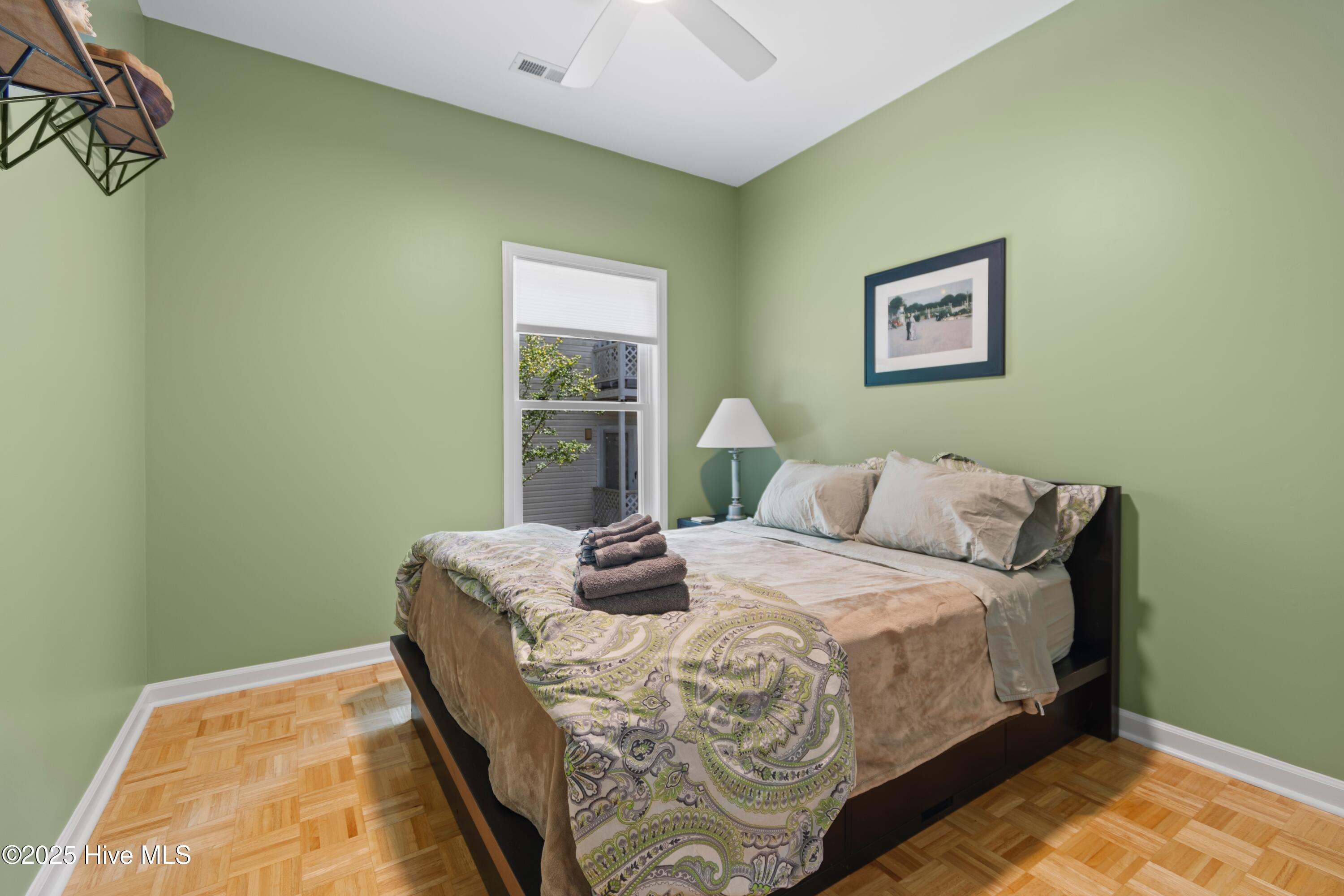 100522273 | Photo 15