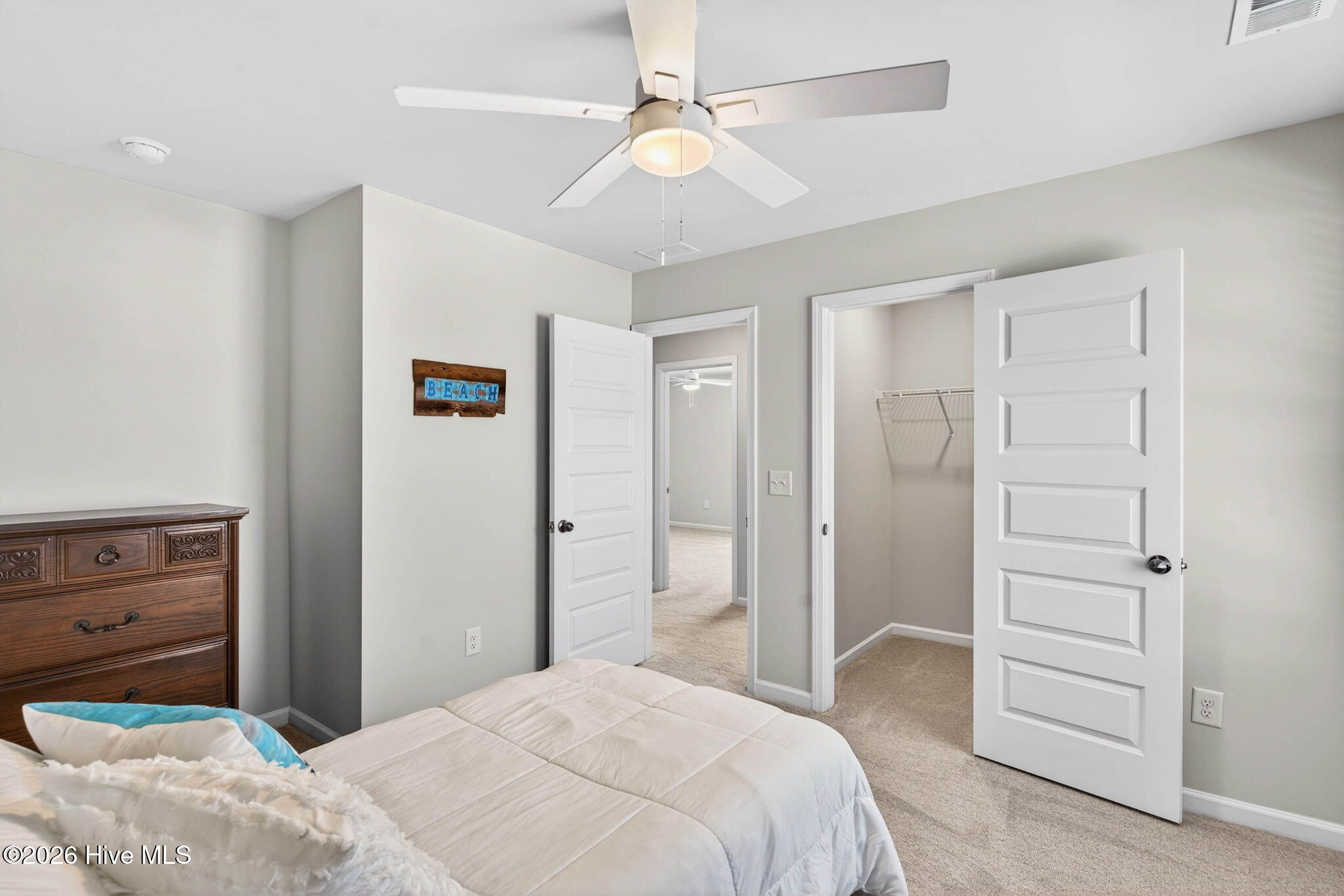 100564672 | Photo 33