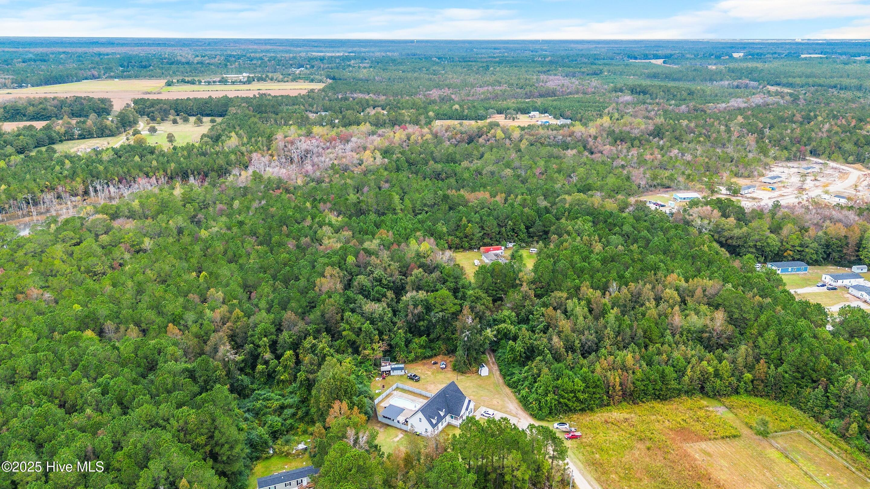 100537388 | Photo 54