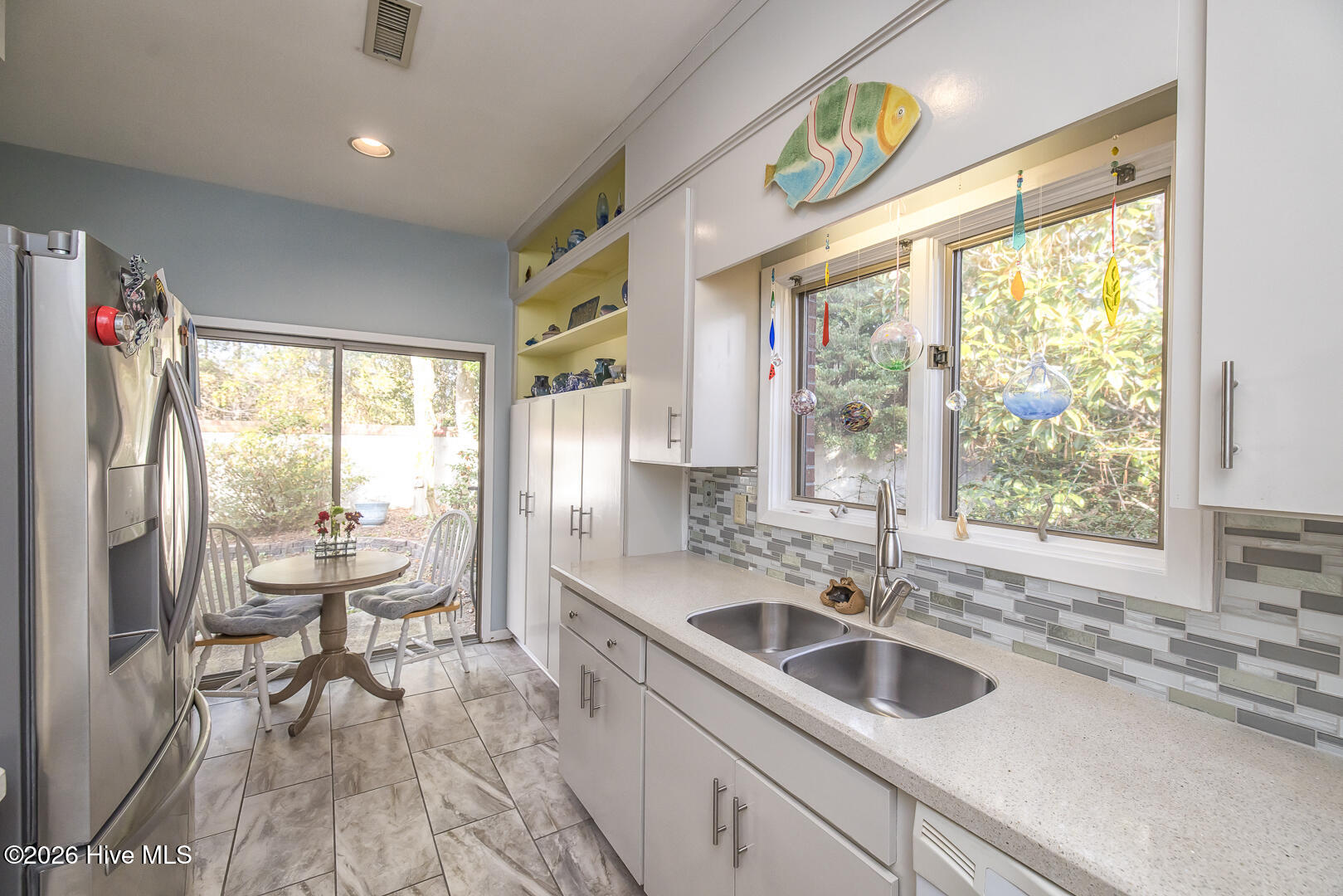 100549741 | Photo 13