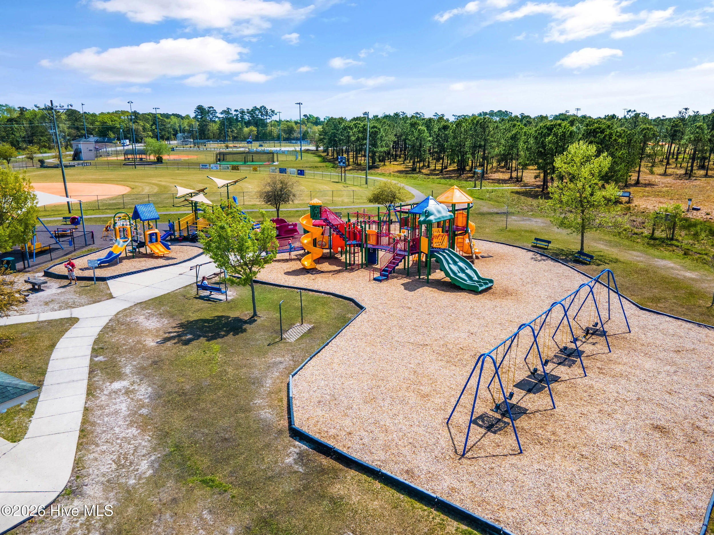 100569352 | Photo 66