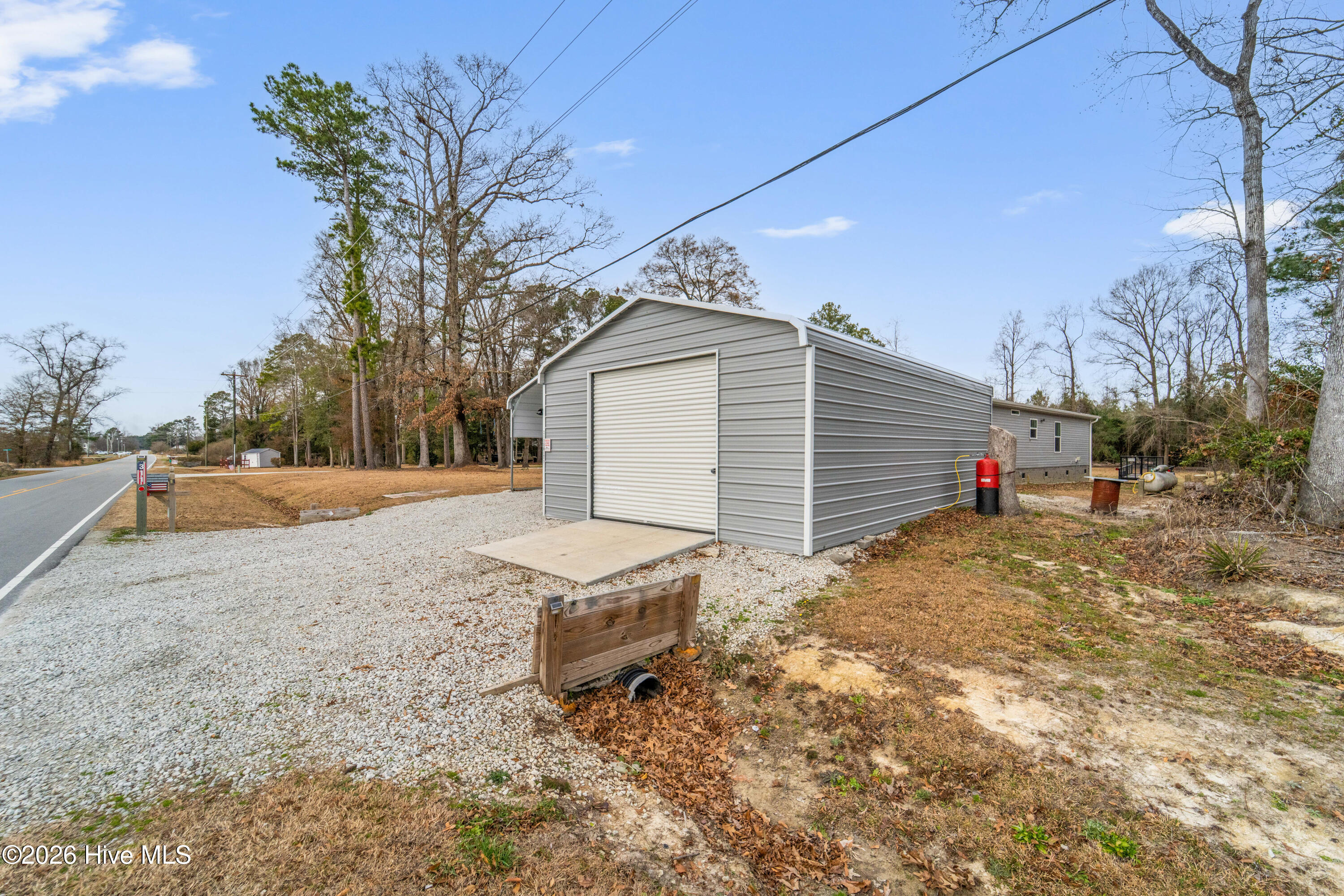 100547365 | Photo 46