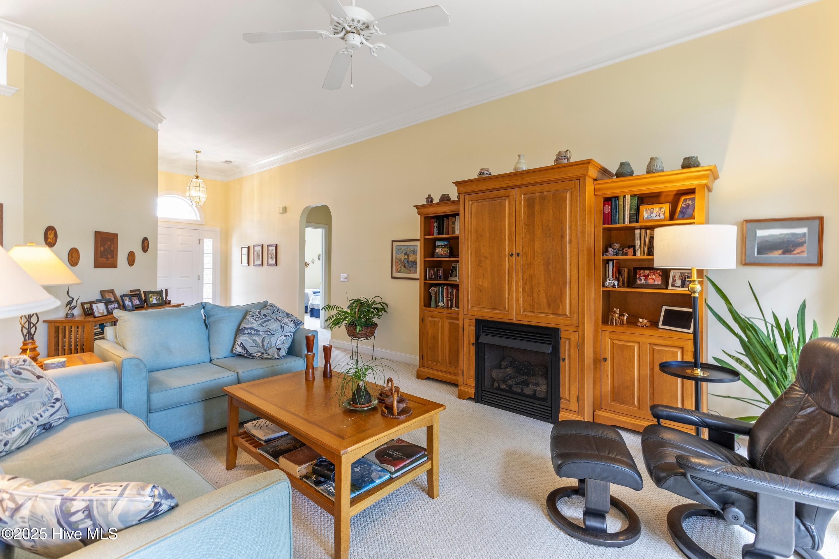 100525158 | Photo 10