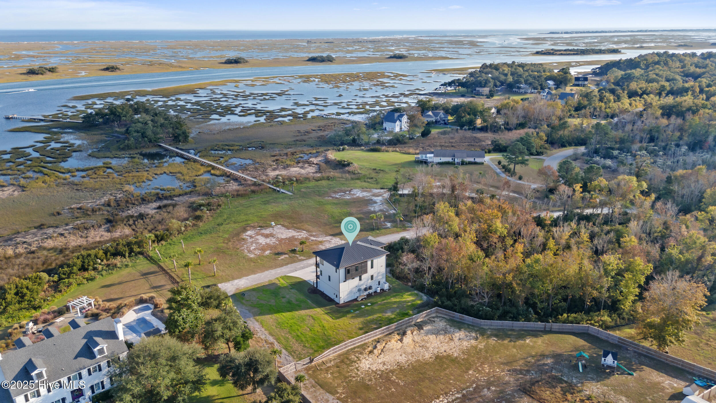 100541320 | Photo 71