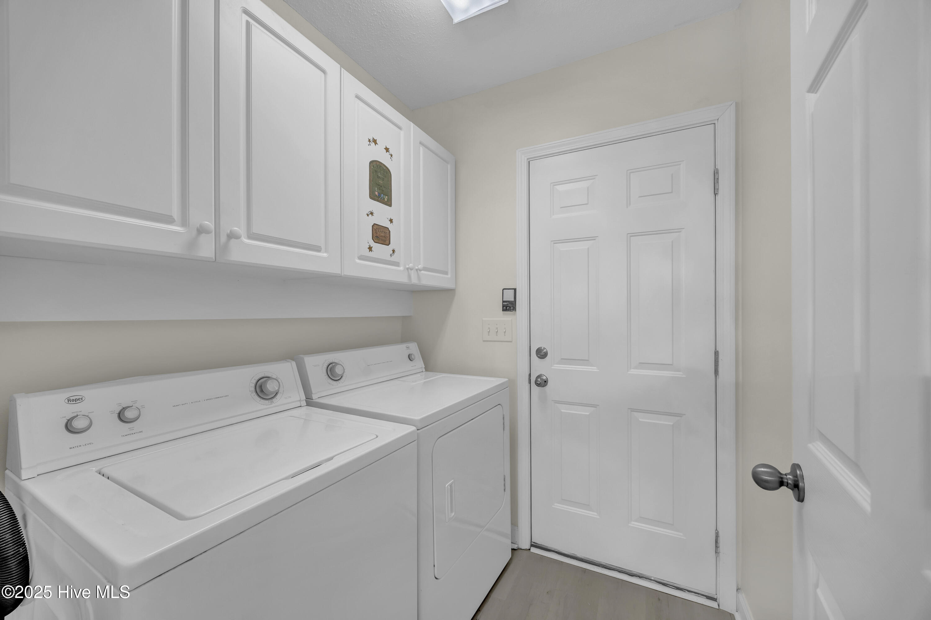 100545901 | Photo 25