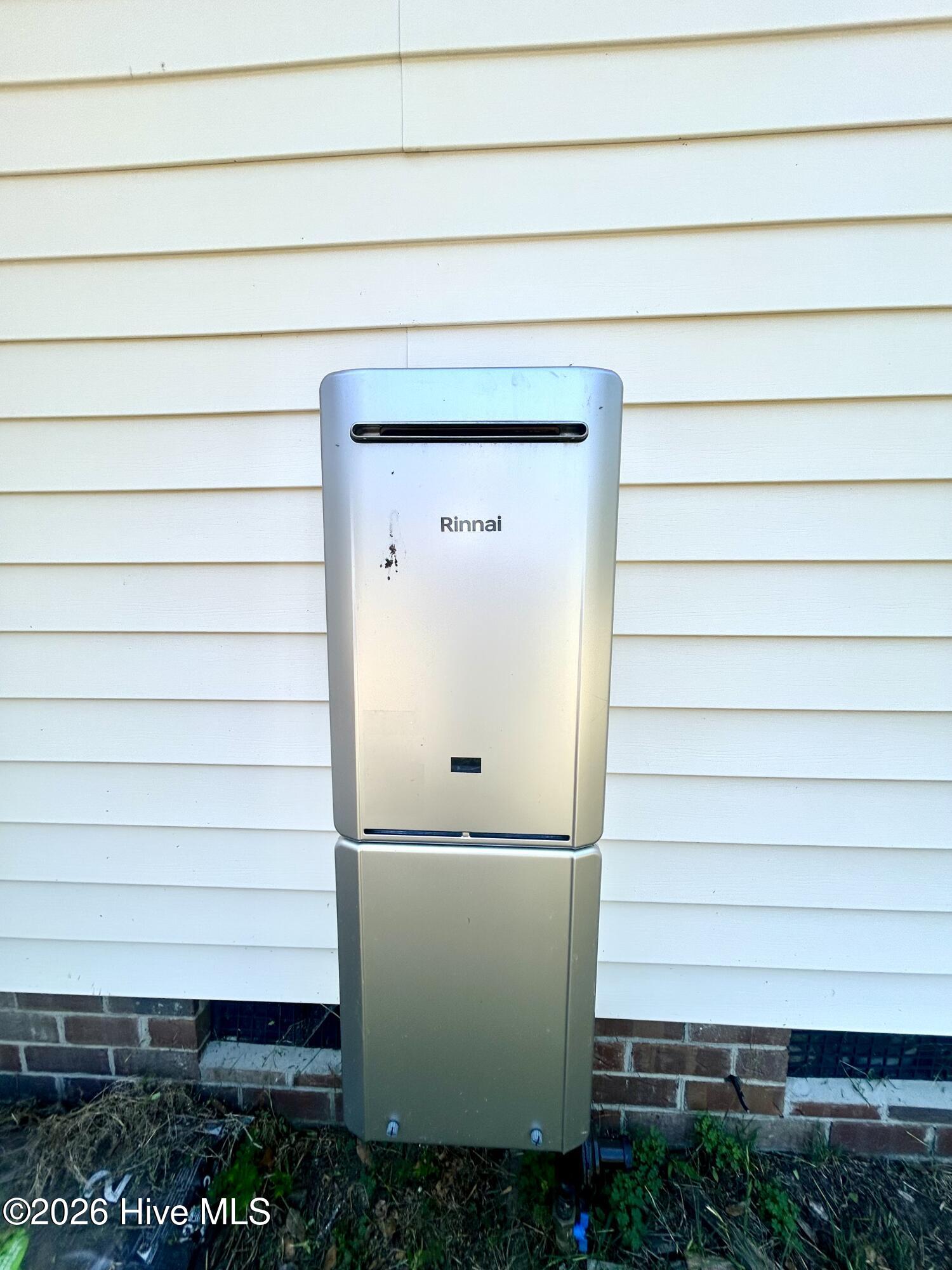 Tankless Hot Water Heater