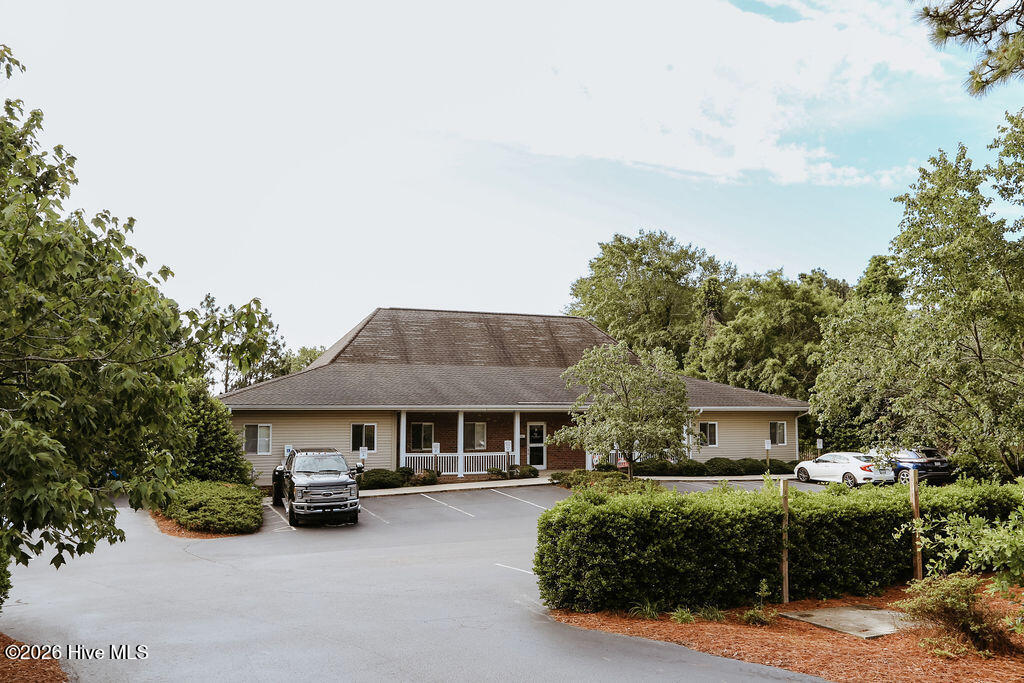 Exterior photo of 1295 Old Us 1 Highway, Southern Pines, NC 28387. MLS: 100598048