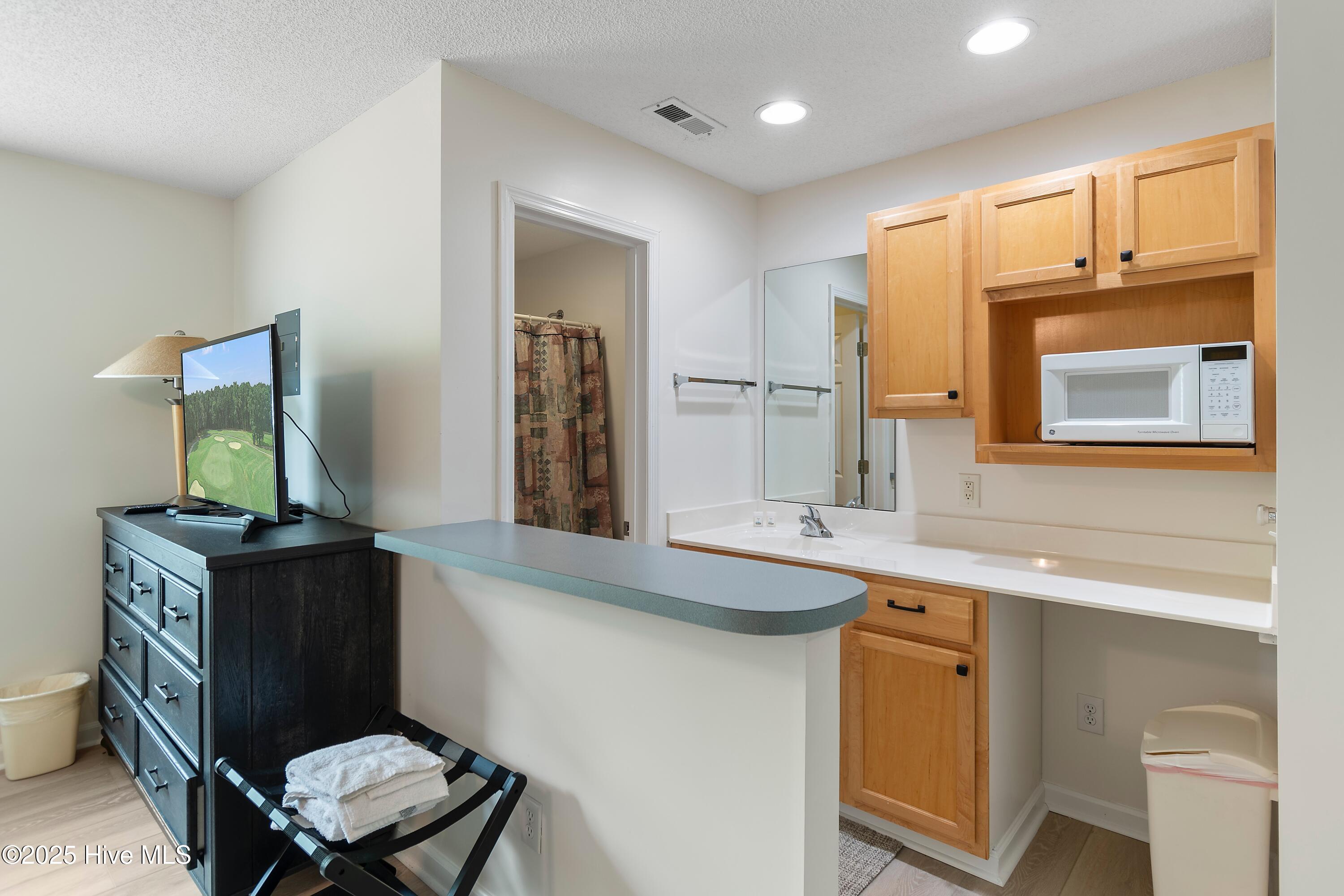 100508333 | Photo 19