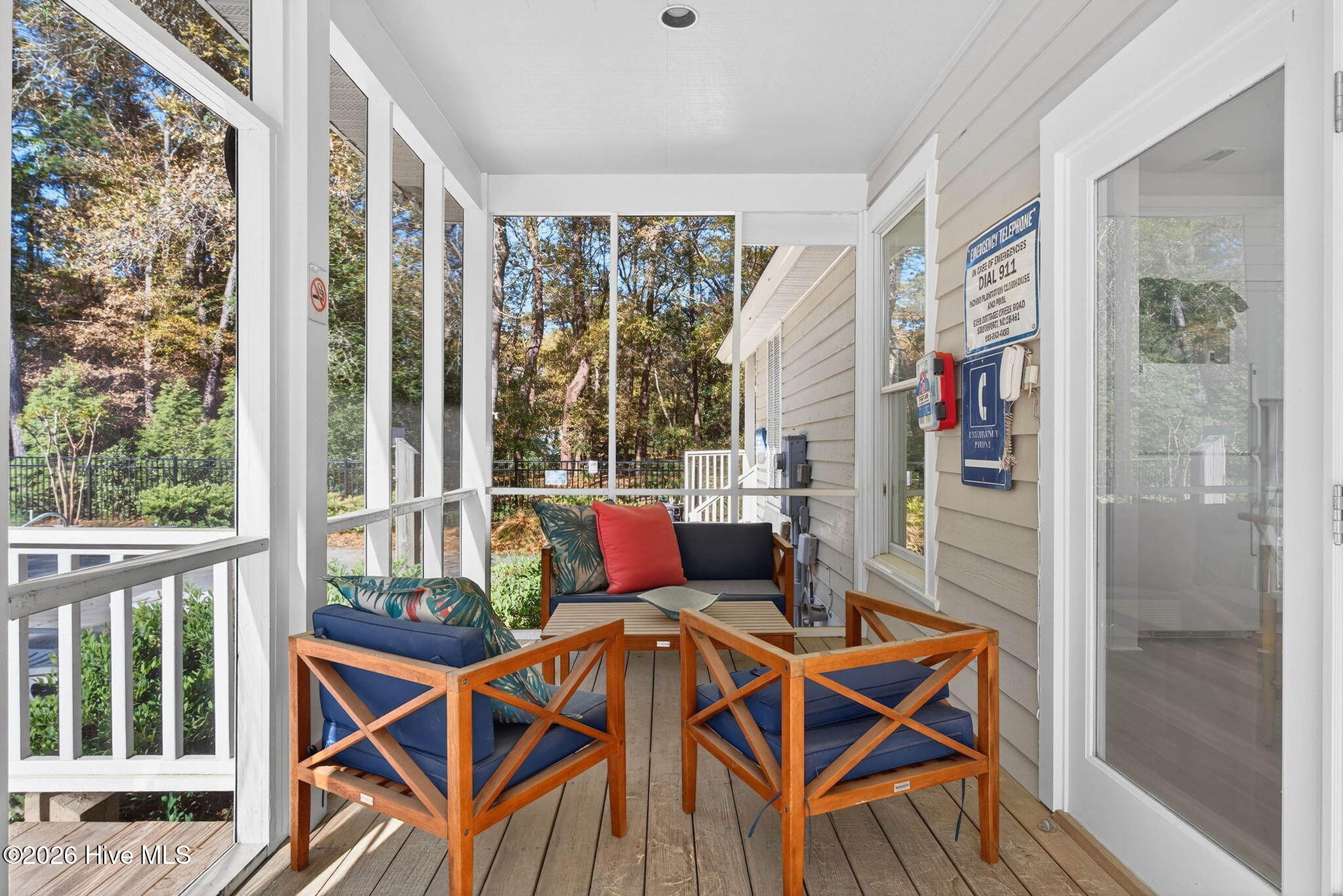 100564993 | Photo 62