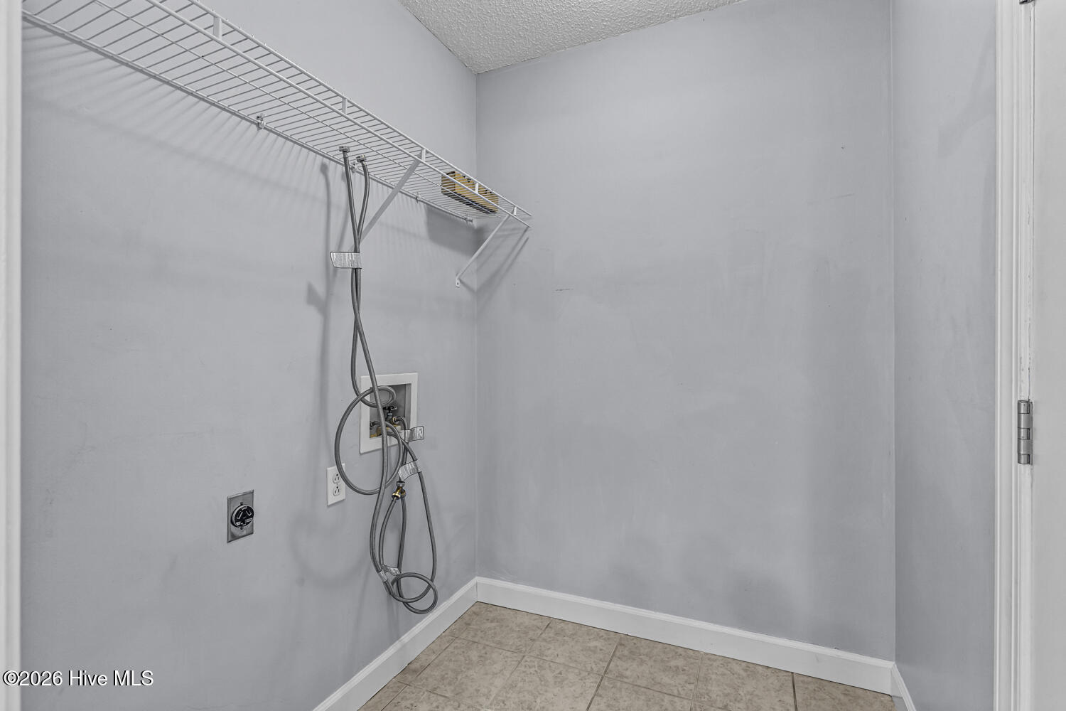 100555475 | Photo 18