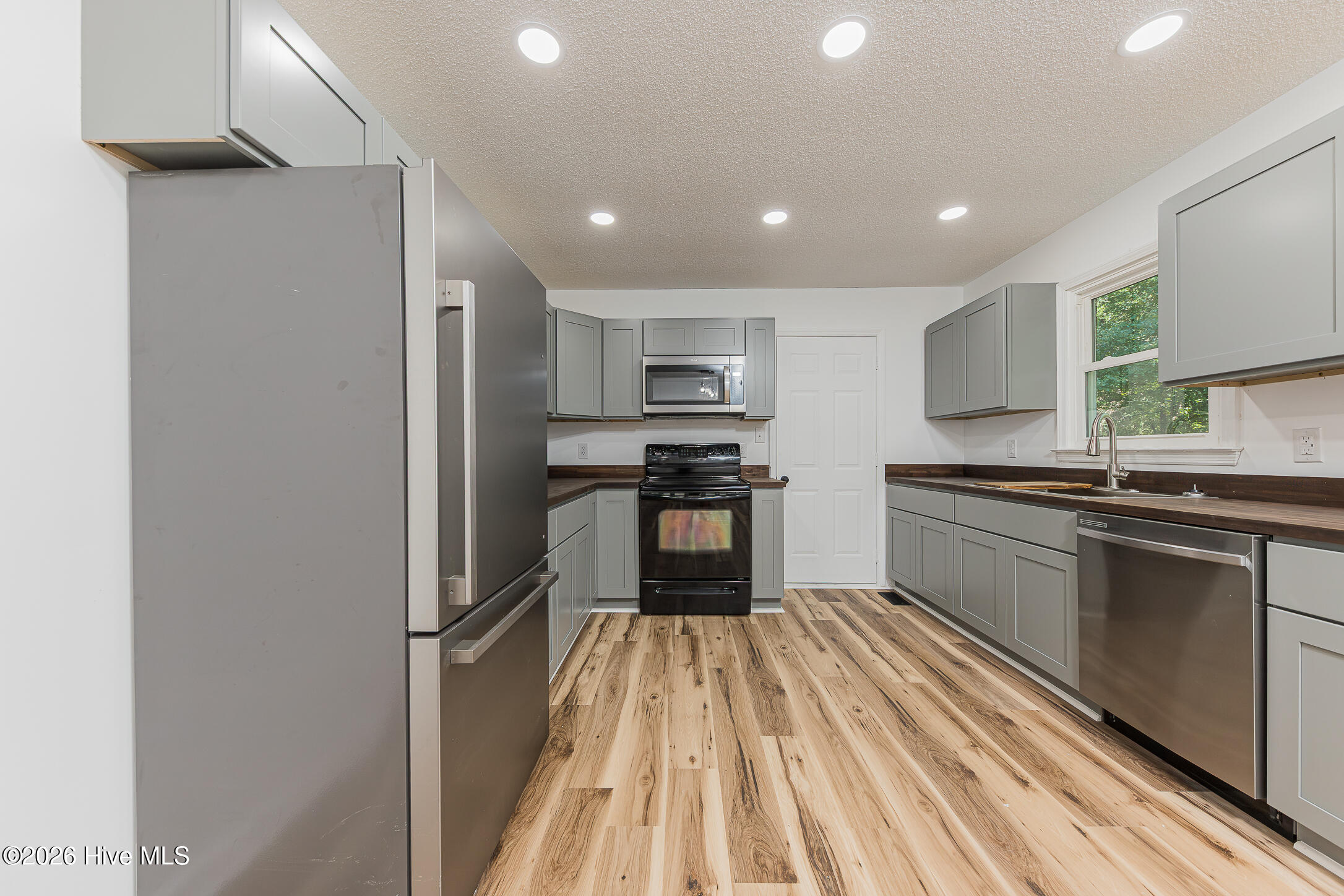 111 Lynn Court, Jacksonville, NC 28540 – photo 5