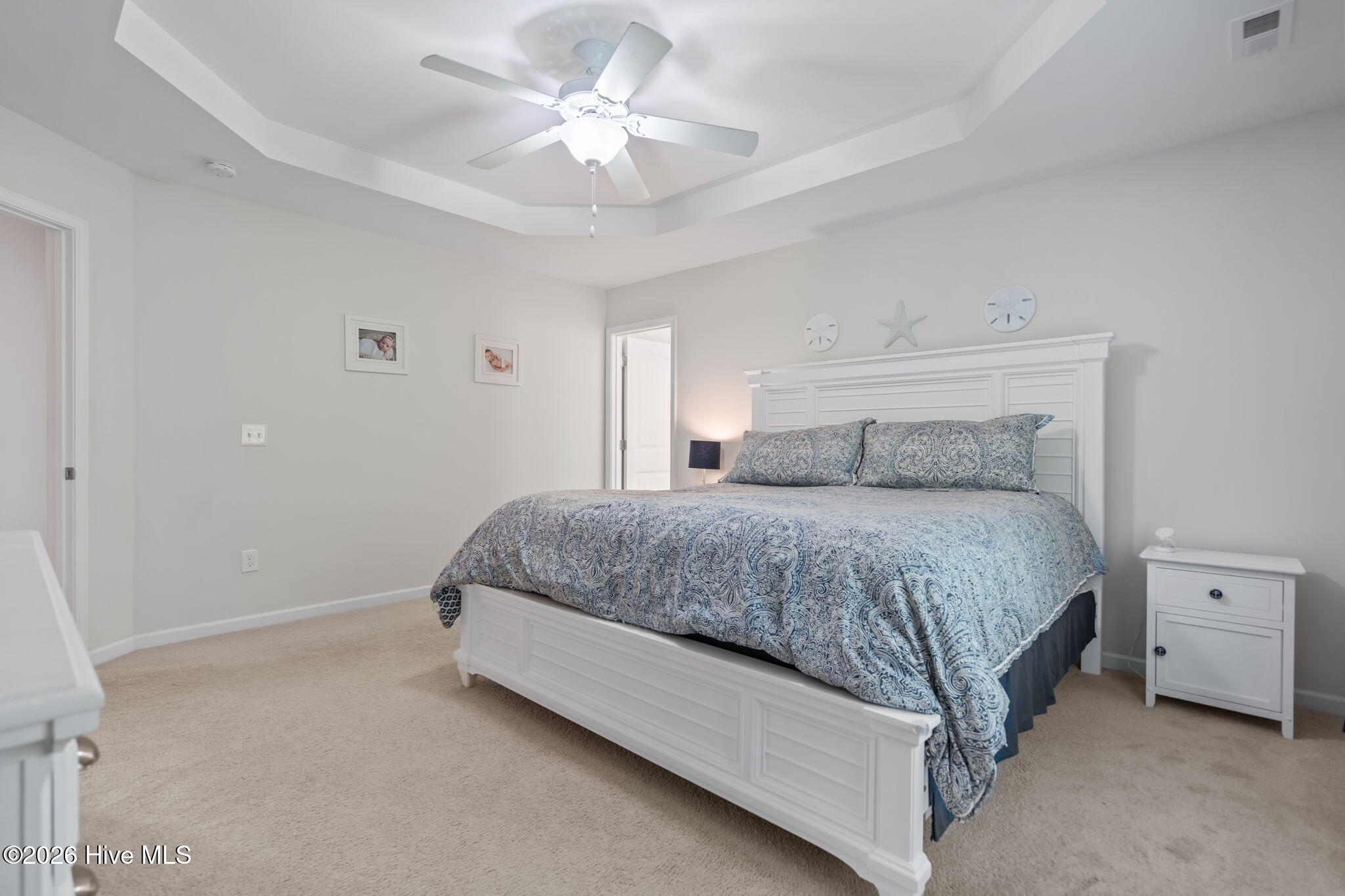 100570490 | Photo 21