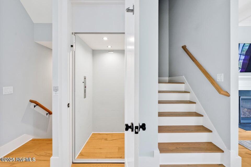 100546081 | Photo 14